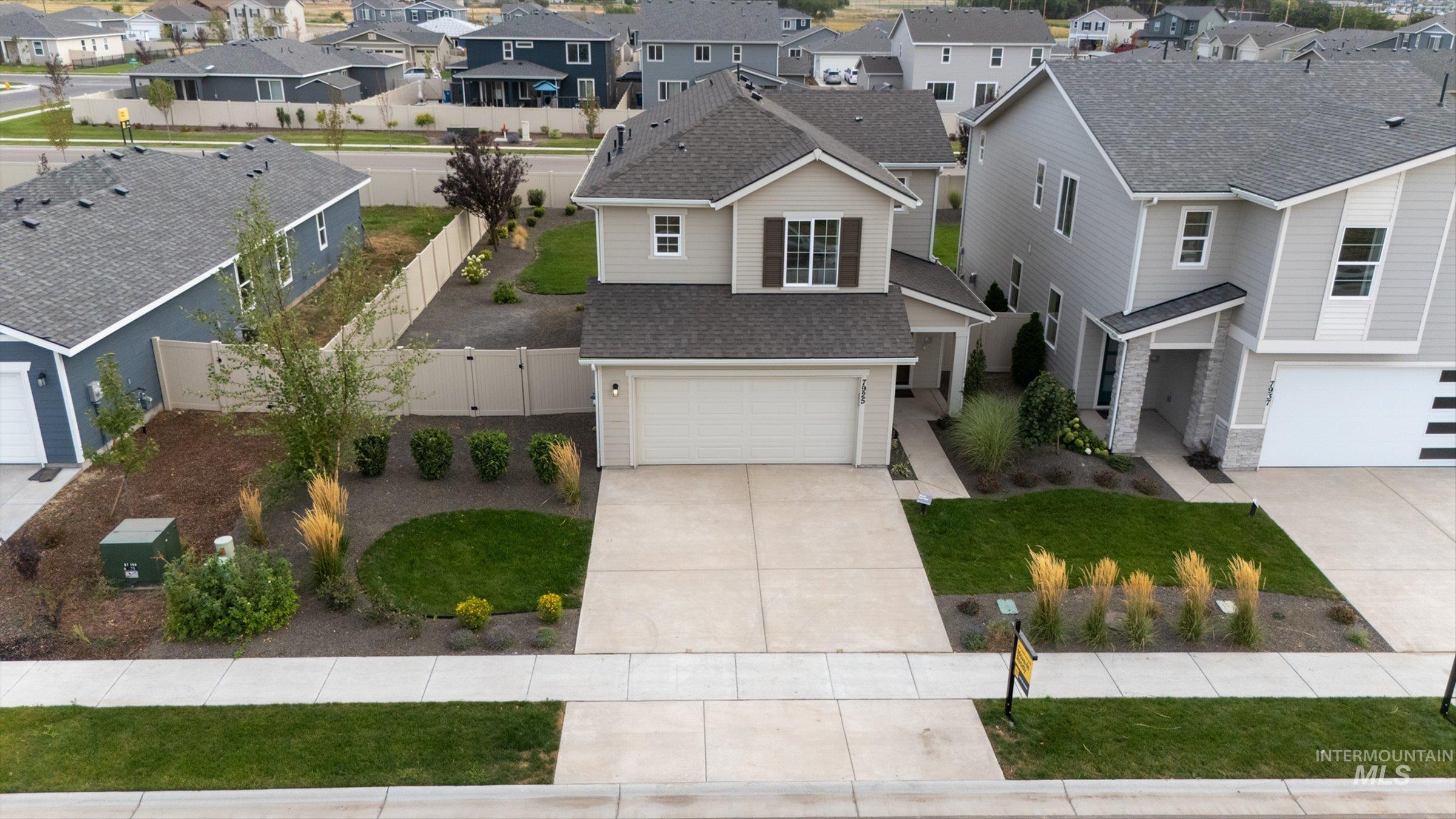 7925 E Beaufort St, Nampa, Idaho 83687, 3 Bedrooms, 2.5 Bathrooms, Residential For Sale, Price $399,103,MLS 98997991