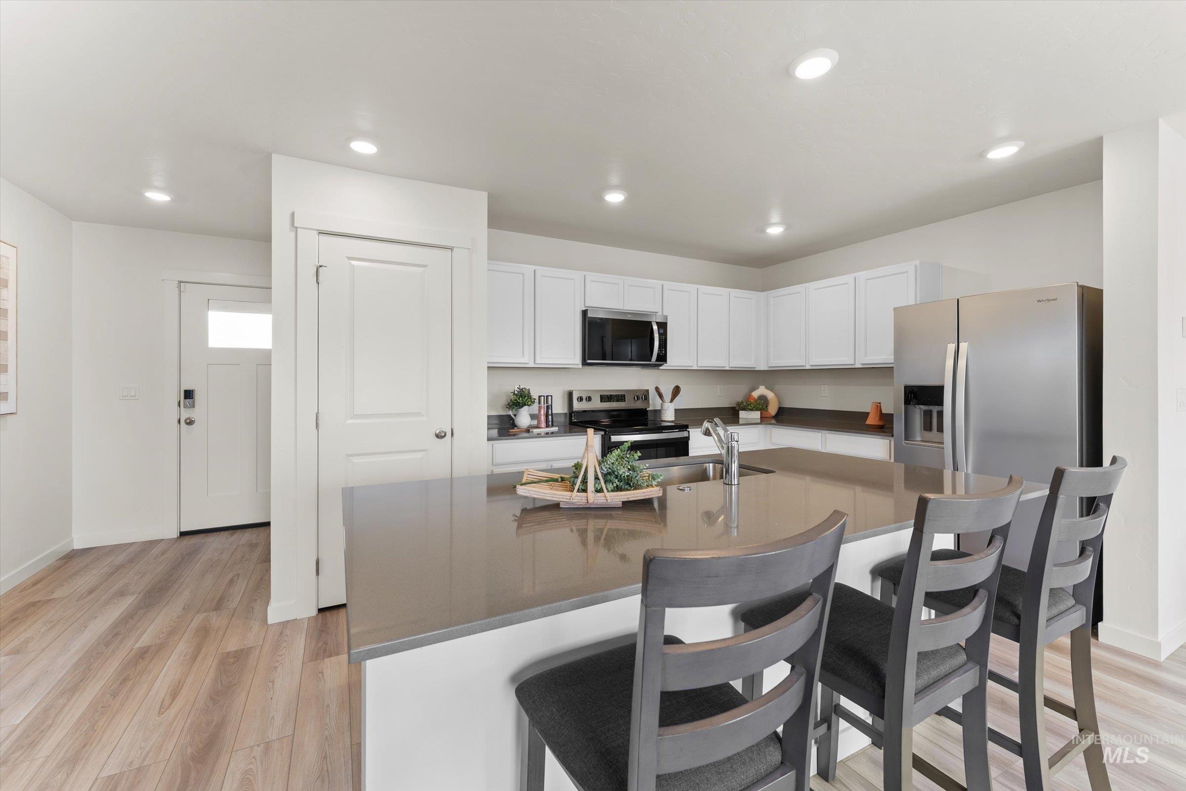 7925 E Beaufort St, Nampa, Idaho 83687, 3 Bedrooms, 2.5 Bathrooms, Residential For Sale, Price $399,103,MLS 98997991