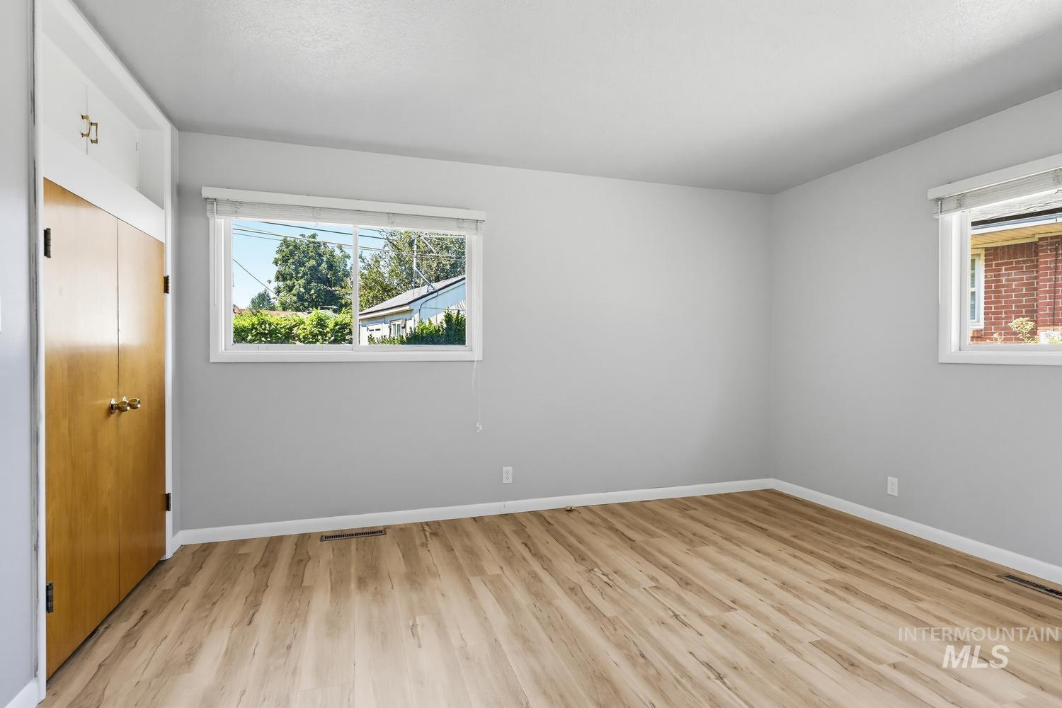 25 S Mesa Vista Dr, Boise, Idaho 83705, 3 Bedrooms, 3 Bathrooms, Residential For Sale, Price $590,000,MLS 98997992