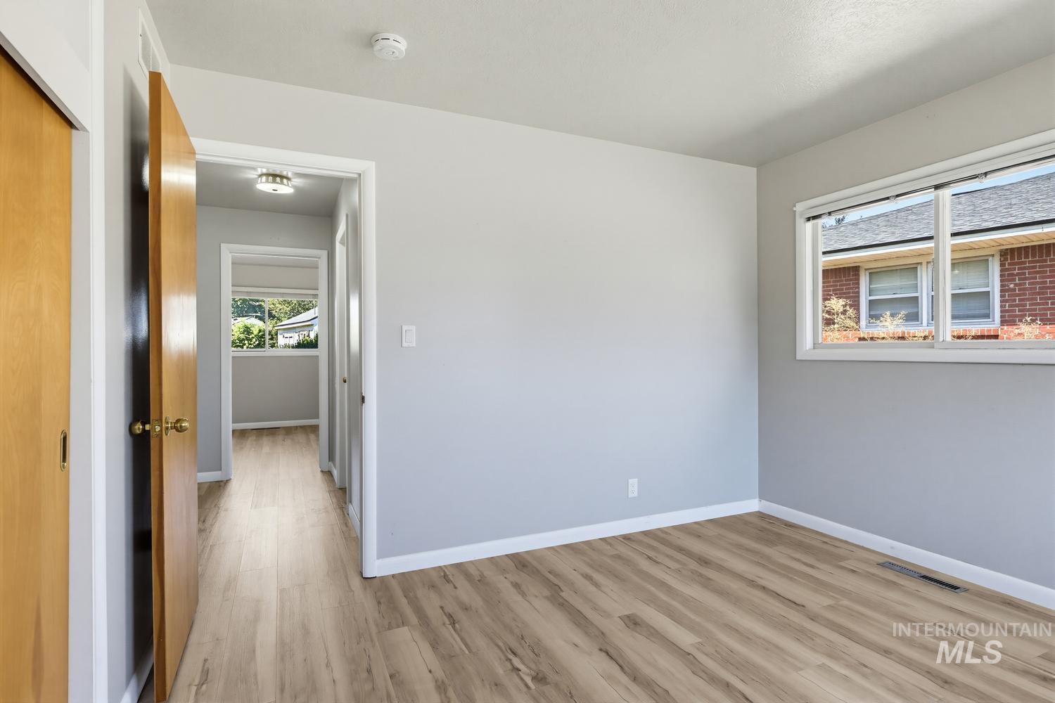 25 S Mesa Vista Dr, Boise, Idaho 83705, 3 Bedrooms, 3 Bathrooms, Residential For Sale, Price $590,000,MLS 98997992