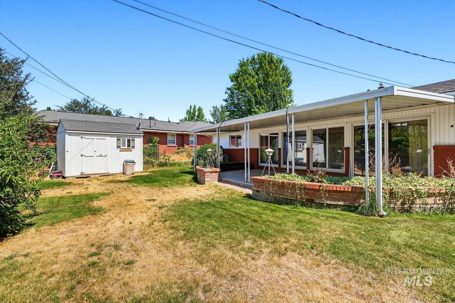 25 S Mesa Vista Dr, Boise, Idaho 83705, 3 Bedrooms, 3 Bathrooms, Residential For Sale, Price $590,000,MLS 98997992