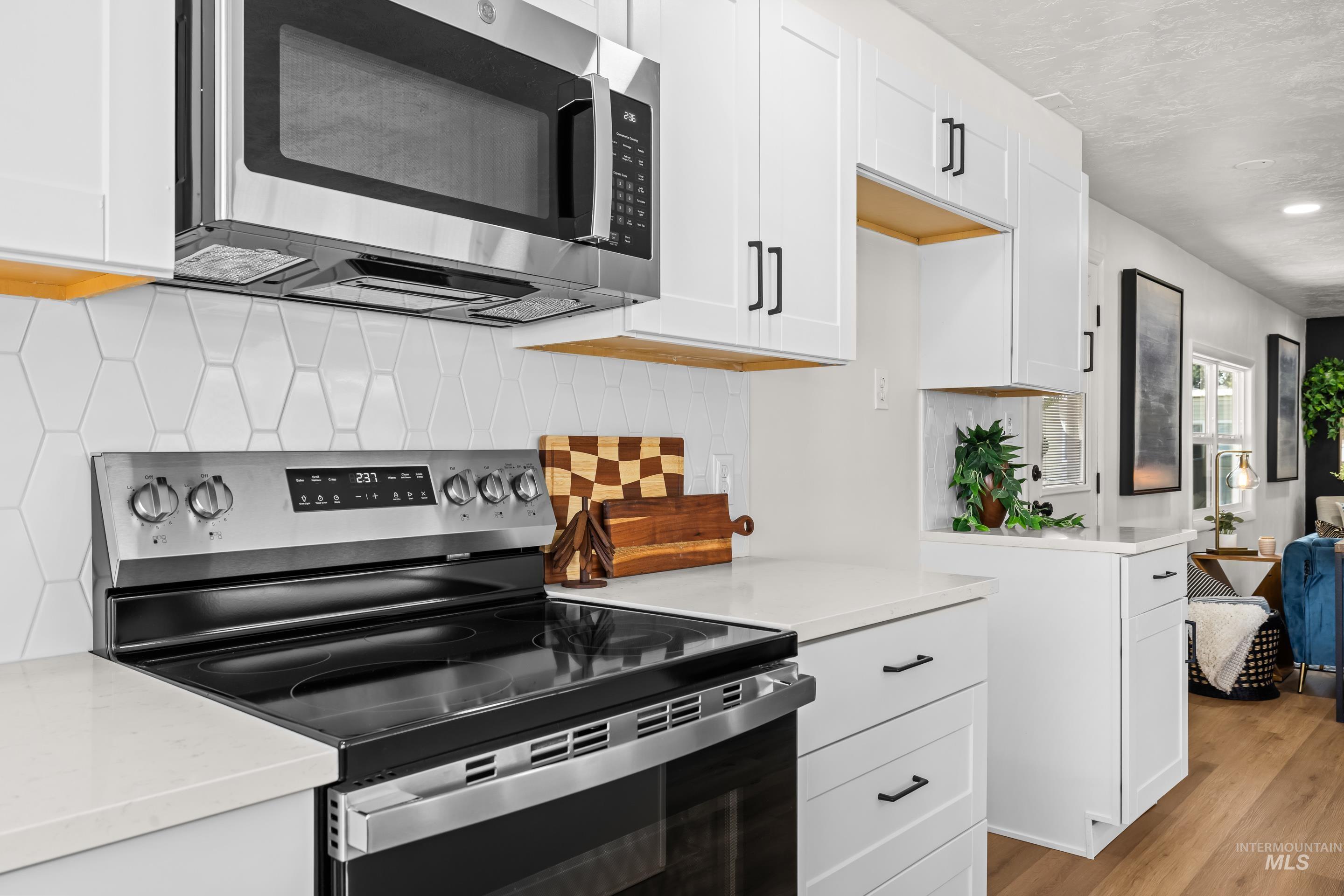 7015 W Royal Glen Ln, Boise, Idaho 83714, 2 Bedrooms, 1.5 Bathrooms, Residential For Sale, Price $118,900, 98997994