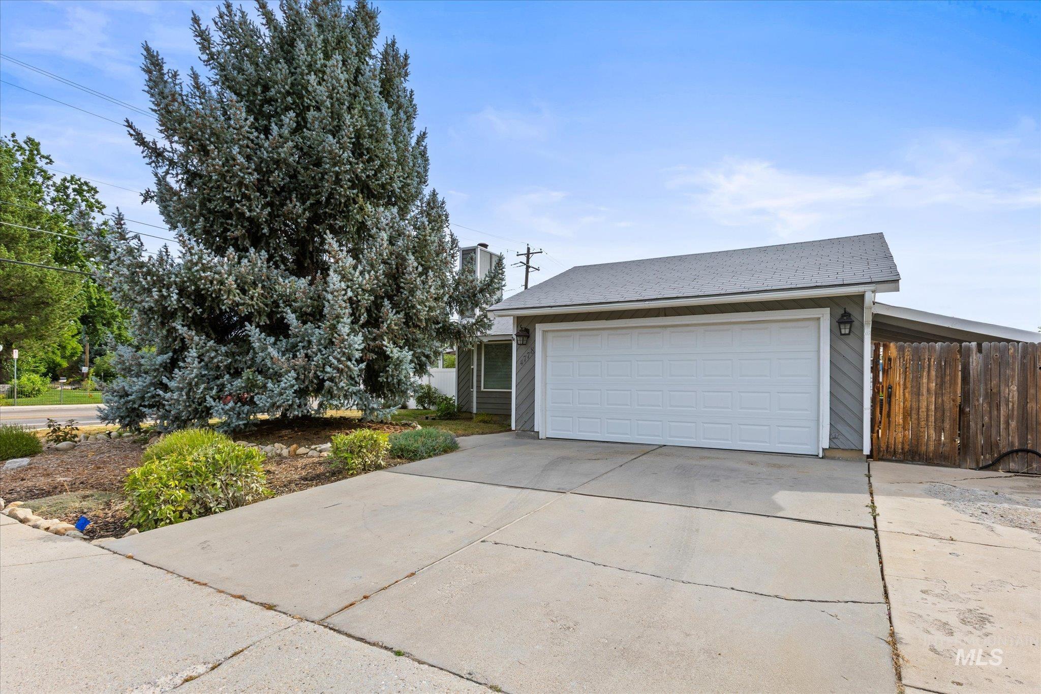4778 N Wisteria Pl, Boise, Idaho 83713, 3 Bedrooms, 2.5 Bathrooms, Residential For Sale, Price $475,000,MLS 98997995