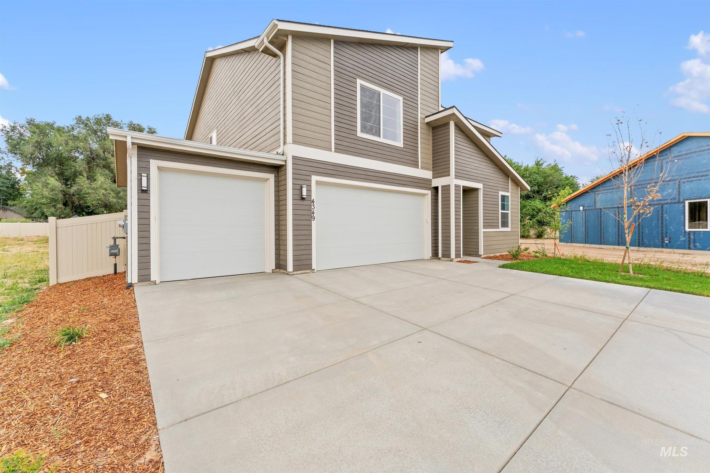 4349 E Briscoe Dr, Nampa, Idaho 83686, 5 Bedrooms, 3 Bathrooms, Residential For Sale, Price $524,293,MLS 98997997