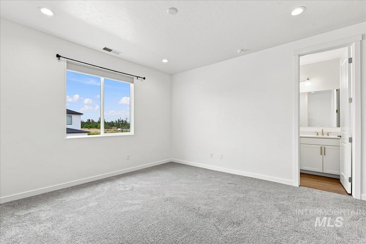 12731 W Endsley Lane, Star, Idaho 83669, 3 Bedrooms, 2.5 Bathrooms, Residential For Sale, Price $379,000,MLS 98997999
