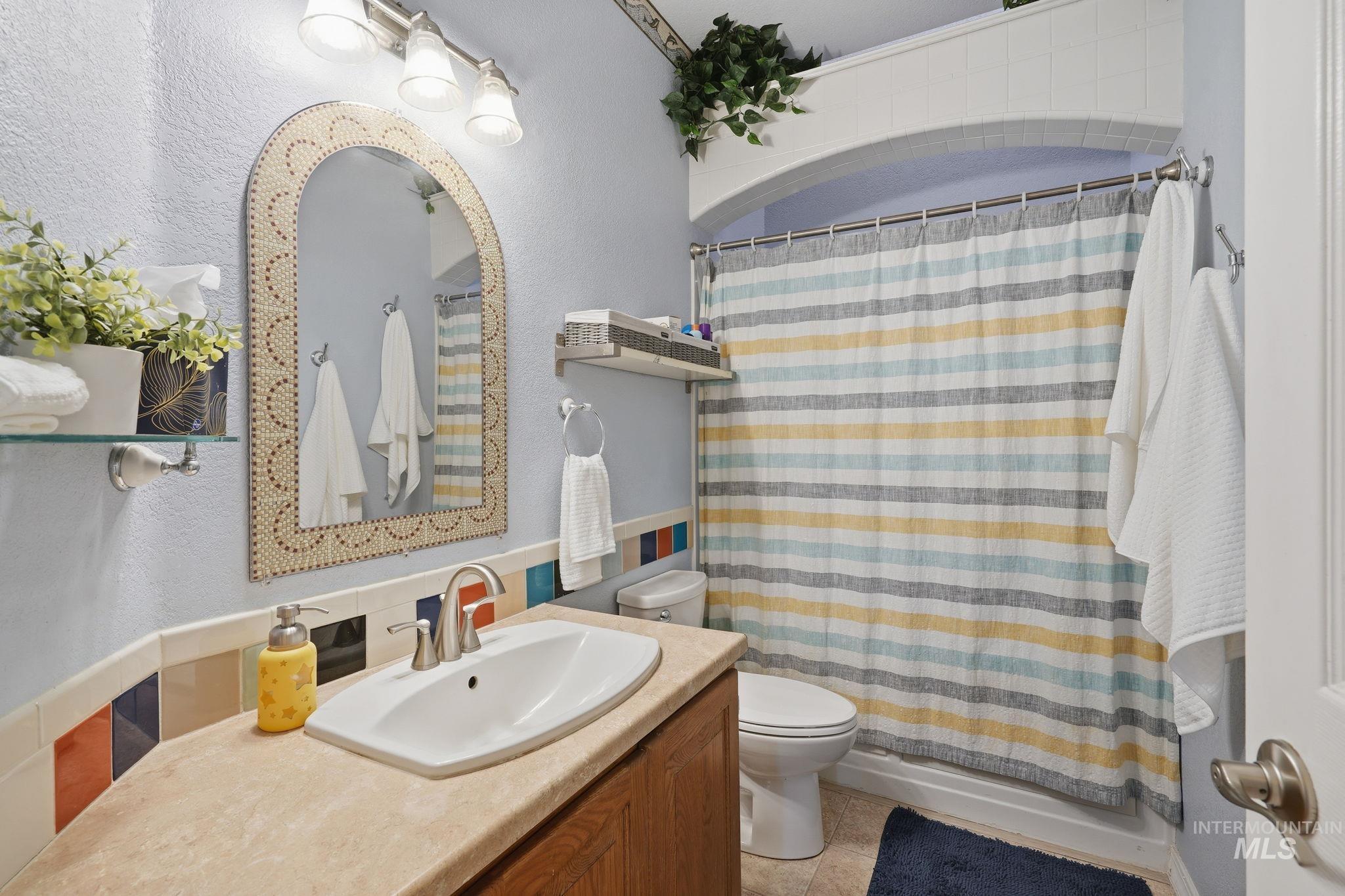 2217 N Amethyst Ave, Meridian, Idaho 83646, 4 Bedrooms, 2 Bathrooms, Residential For Sale, Price $470,000,MLS 98998000
