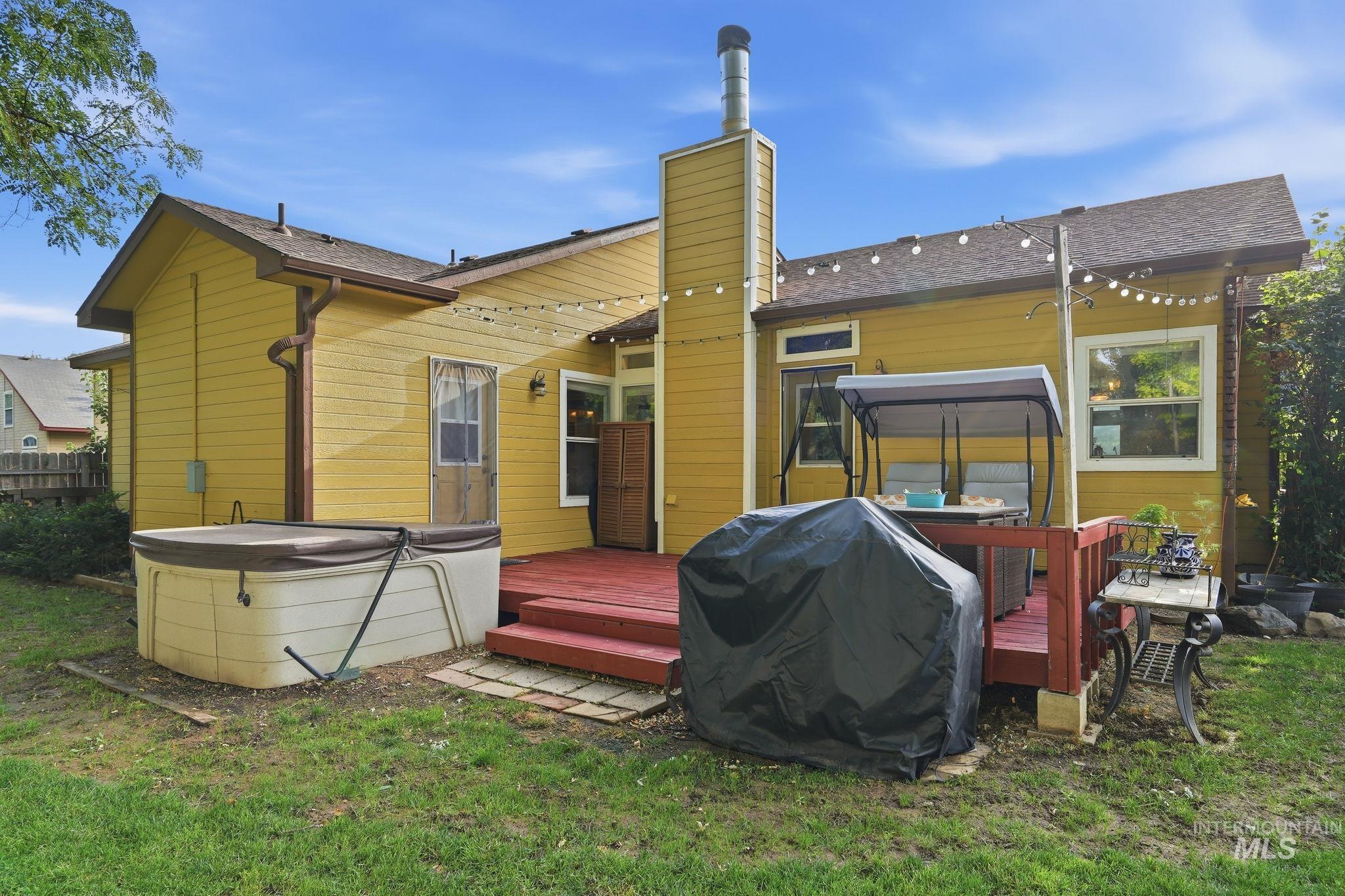 2217 N Amethyst Ave, Meridian, Idaho 83646, 4 Bedrooms, 2 Bathrooms, Residential For Sale, Price $470,000,MLS 98998000