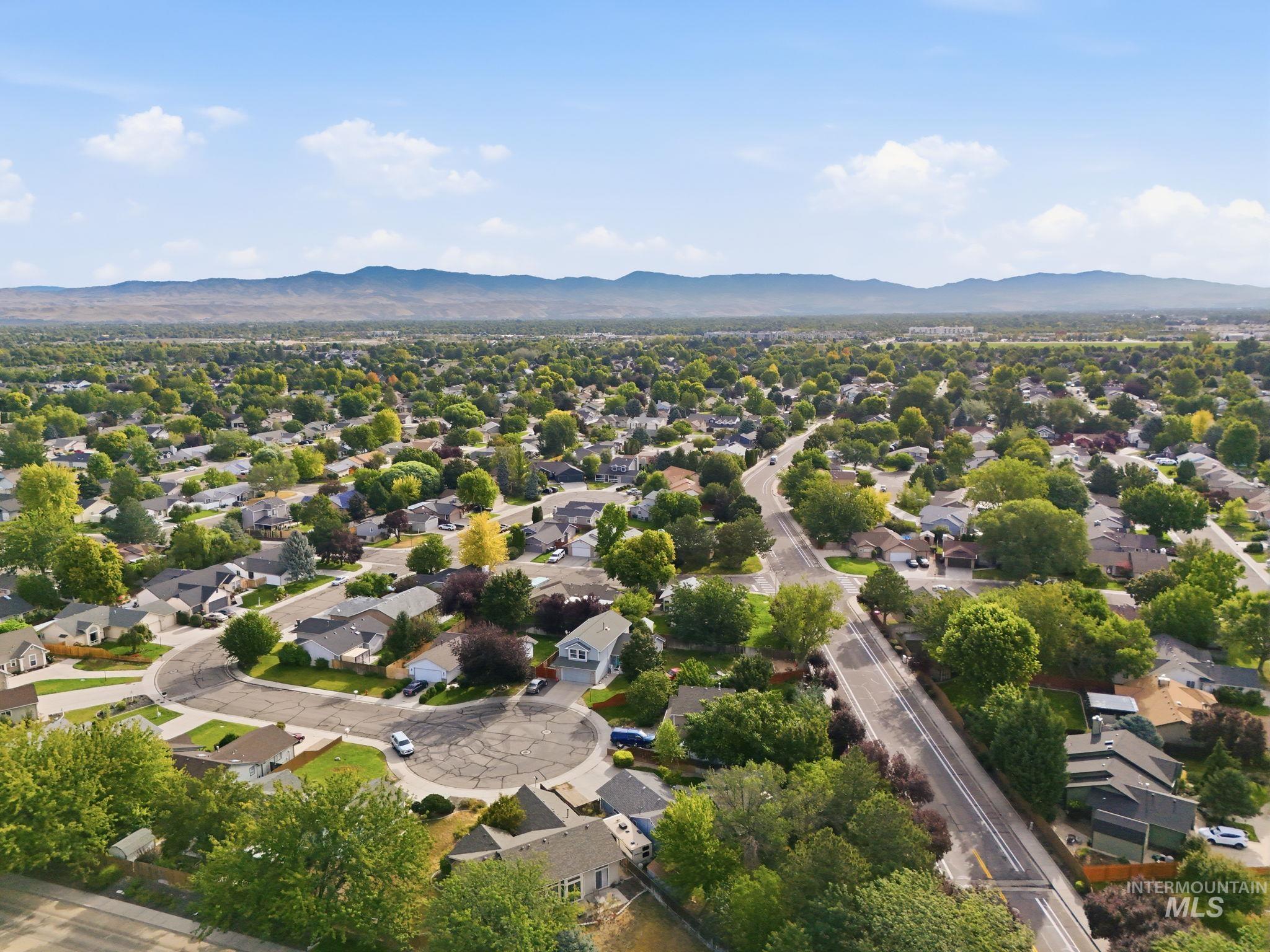 2217 N Amethyst Ave, Meridian, Idaho 83646, 4 Bedrooms, 2 Bathrooms, Residential For Sale, Price $470,000,MLS 98998000