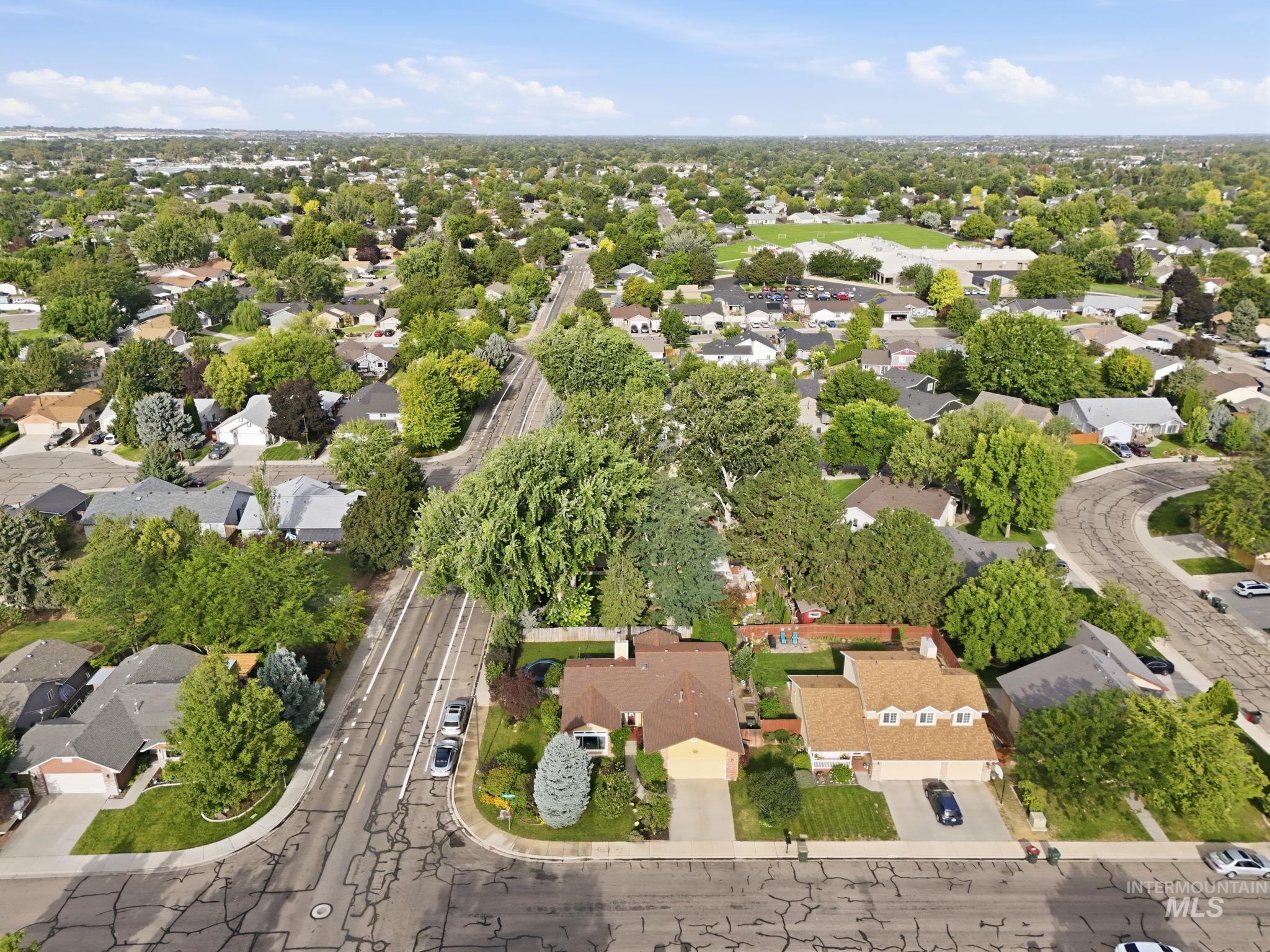 2217 N Amethyst Ave, Meridian, Idaho 83646, 4 Bedrooms, 2 Bathrooms, Residential For Sale, Price $470,000,MLS 98998000