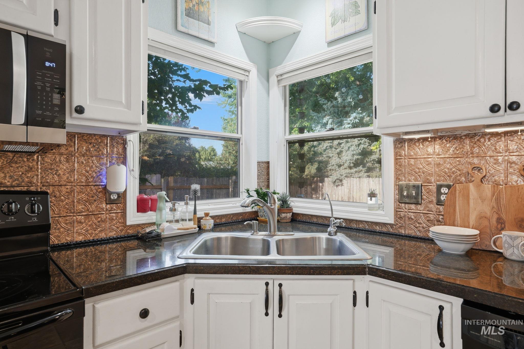 2217 N Amethyst Ave, Meridian, Idaho 83646, 4 Bedrooms, 2 Bathrooms, Residential For Sale, Price $470,000,MLS 98998000