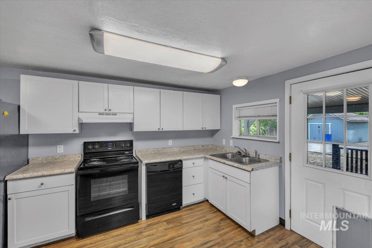 22 N Sunset St, Nampa, Idaho 83651, 3 Bedrooms, 1 Bathroom, Residential For Sale, Price $330,000,MLS 98998001