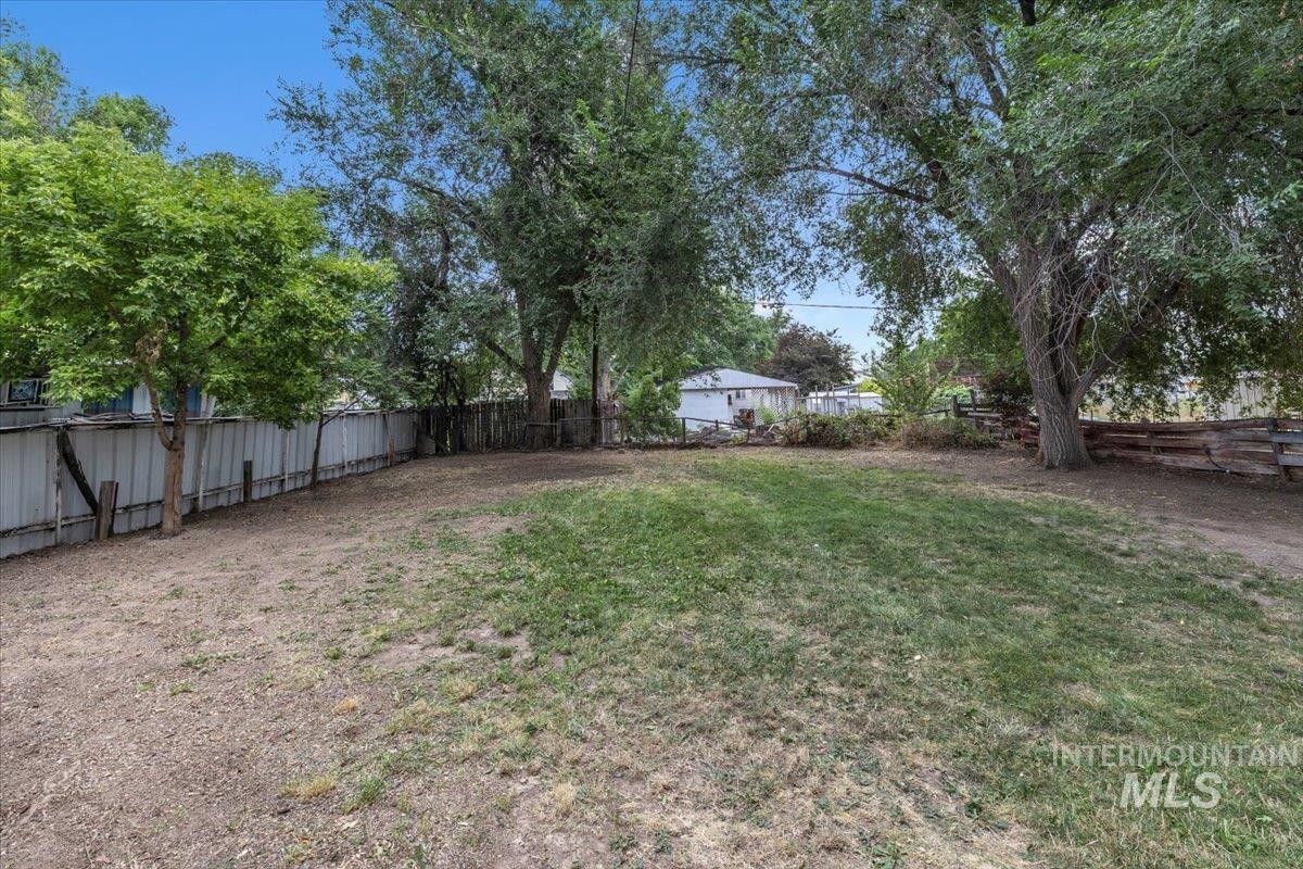 22 N Sunset St, Nampa, Idaho 83651, 3 Bedrooms, 1 Bathroom, Residential For Sale, Price $330,000,MLS 98998001