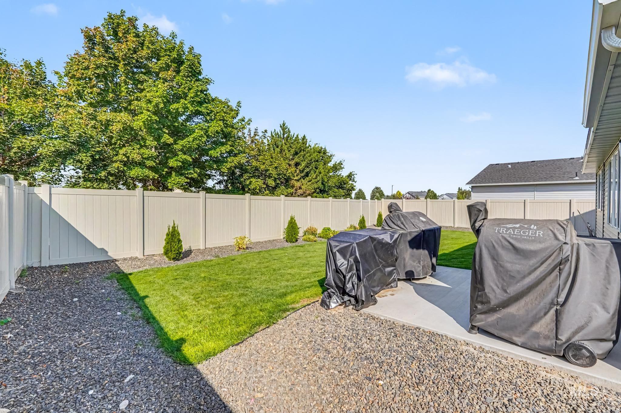 16847 Courtney Way, Caldwell, Idaho 83607, 3 Bedrooms, 2 Bathrooms, Residential For Sale, Price $379,900,MLS 98998002