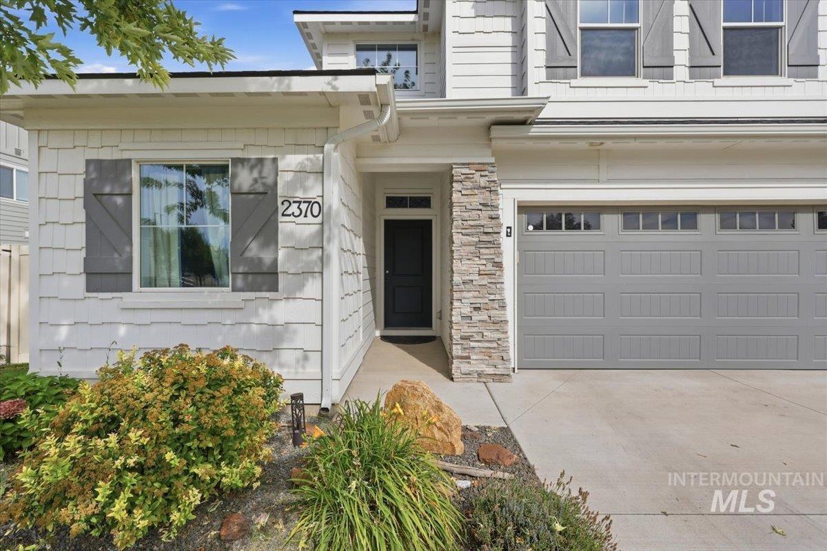 2370 S Knotty Timber Pl, Meridian, Idaho 83642, 4 Bedrooms, 2.5 Bathrooms, Residential For Sale, Price $519,900,MLS 98998003