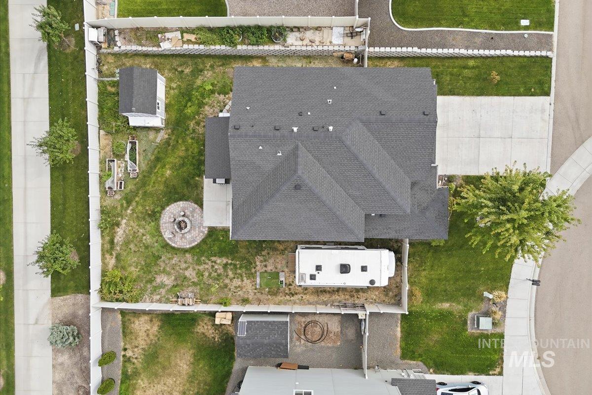 2370 S Knotty Timber Pl, Meridian, Idaho 83642, 4 Bedrooms, 2.5 Bathrooms, Residential For Sale, Price $519,900,MLS 98998003