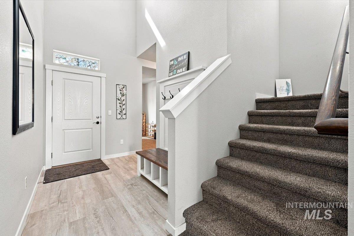 2370 S Knotty Timber Pl, Meridian, Idaho 83642, 4 Bedrooms, 2.5 Bathrooms, Residential For Sale, Price $519,900,MLS 98998003