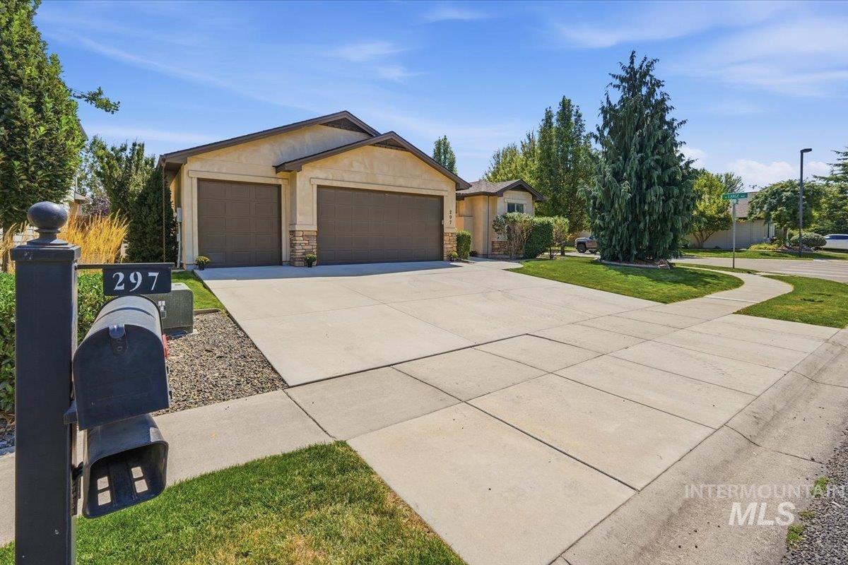 297 W Producer Dr, Meridian, Idaho 83646, 4 Bedrooms, 2 Bathrooms, Residential For Sale, Price $619,900, 98998007