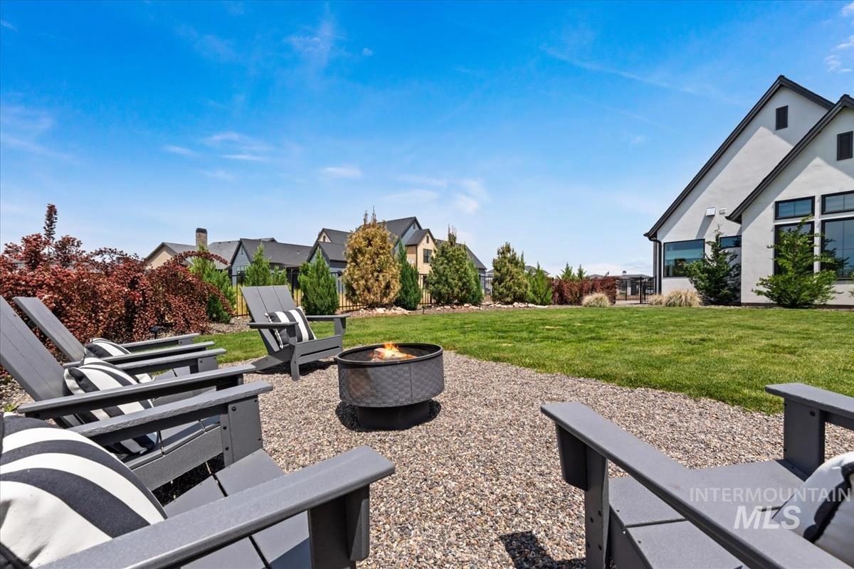 6509 Big Wood Way, Star, Idaho 83669, 4 Bedrooms, 4.5 Bathrooms, Residential For Sale, Price $1,299,000,MLS 98998008