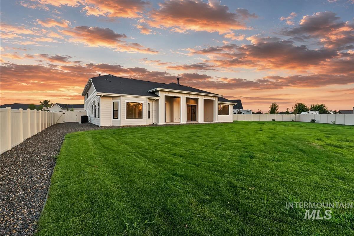 12124 October Glory St, Middleton, Idaho 83644, 3 Bedrooms, 3 Bathrooms, Residential For Sale, Price $869,900,MLS 98998011