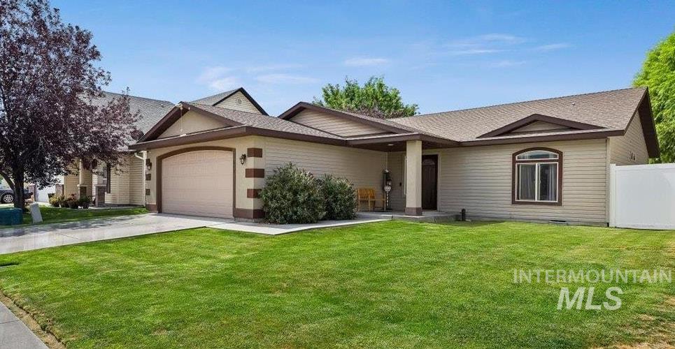 615 Garnet St., Twin Falls, Idaho 83301, 3 Bedrooms, 2 Bathrooms, Residential For Sale, Price $352,500,MLS 98998012