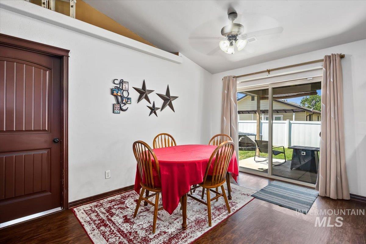 615 Garnet St., Twin Falls, Idaho 83301, 3 Bedrooms, 2 Bathrooms, Residential For Sale, Price $354,900,MLS 98998012