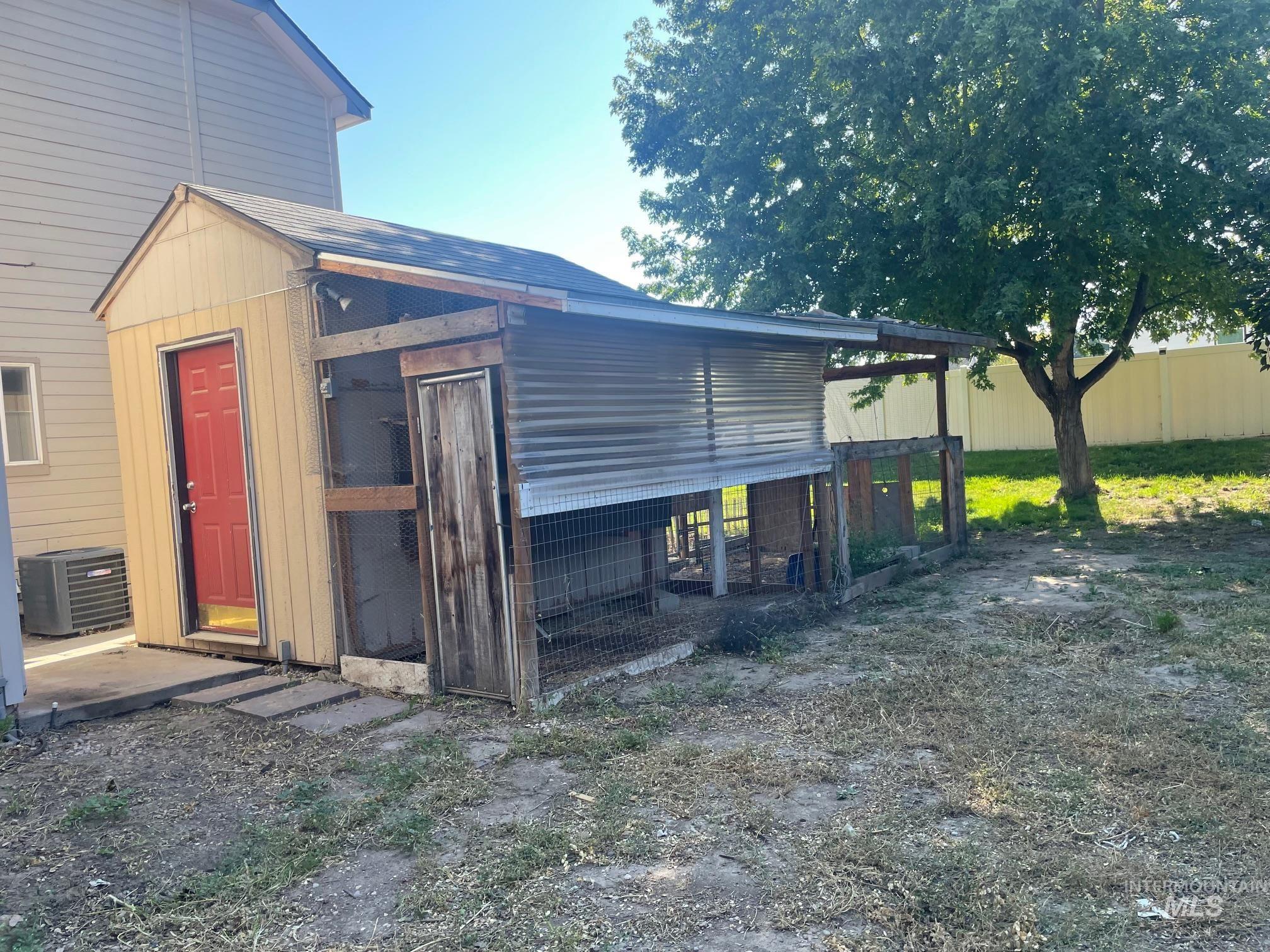 2301 N Swainson Ave, Meridian, Idaho 83646, 3 Bedrooms, 2.5 Bathrooms, Residential For Sale, Price $449,900,MLS 98998013