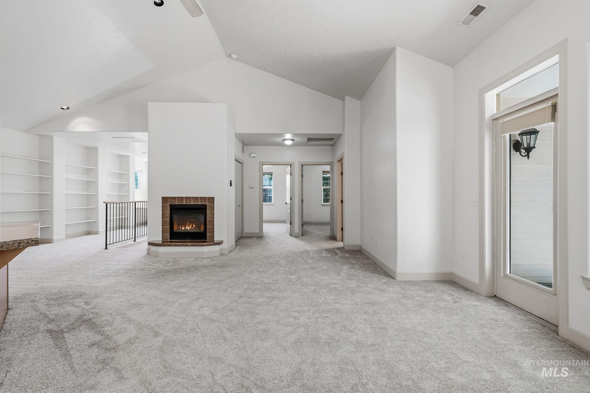 1136 E Winding Creek Dr, Eagle, Idaho 83616, 3 Bedrooms, 2 Bathrooms, Residential For Sale, Price $474,900,MLS 98998014