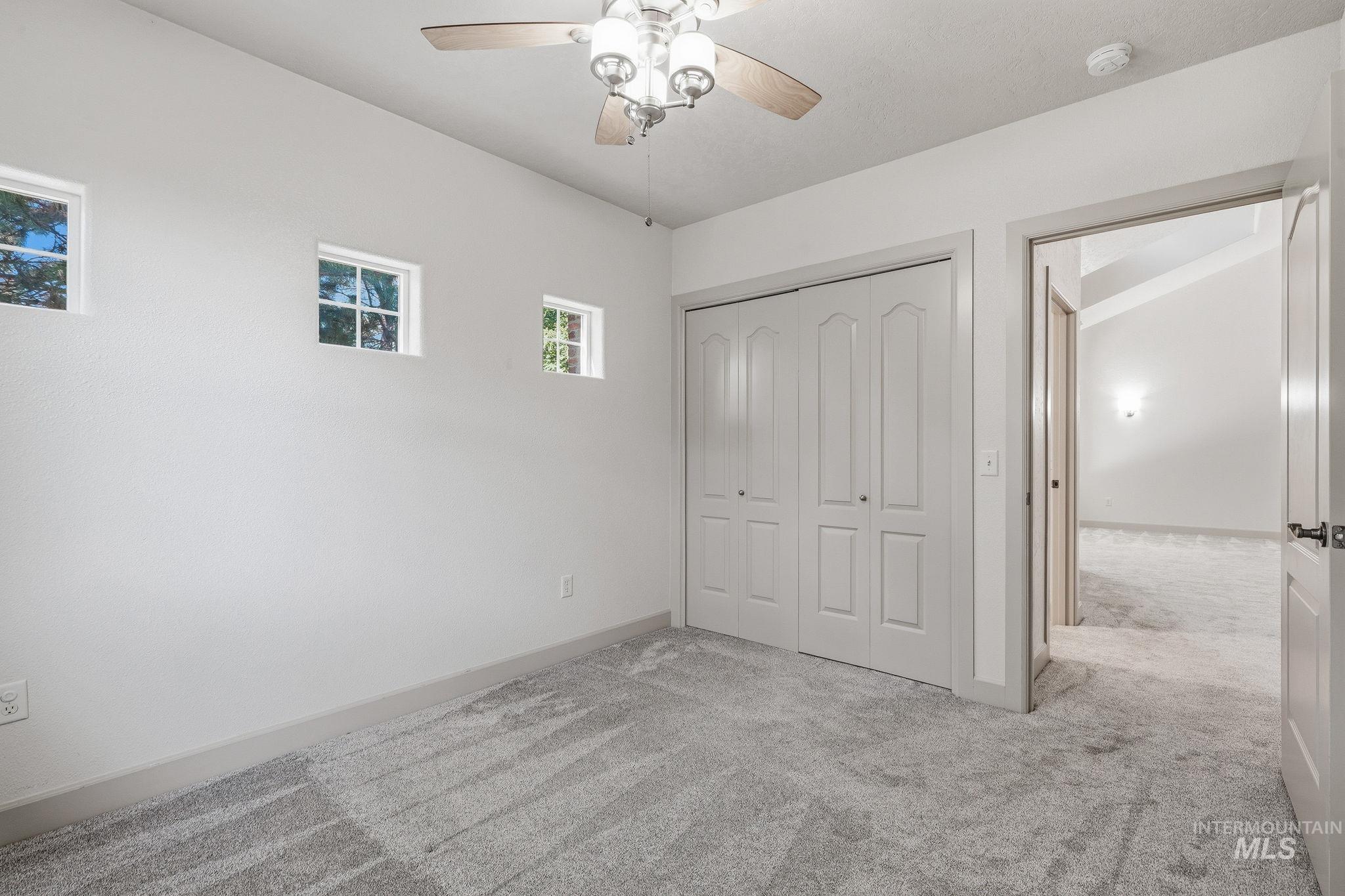 1136 E Winding Creek Dr, Eagle, Idaho 83616, 3 Bedrooms, 2 Bathrooms, Residential For Sale, Price $474,900,MLS 98998014