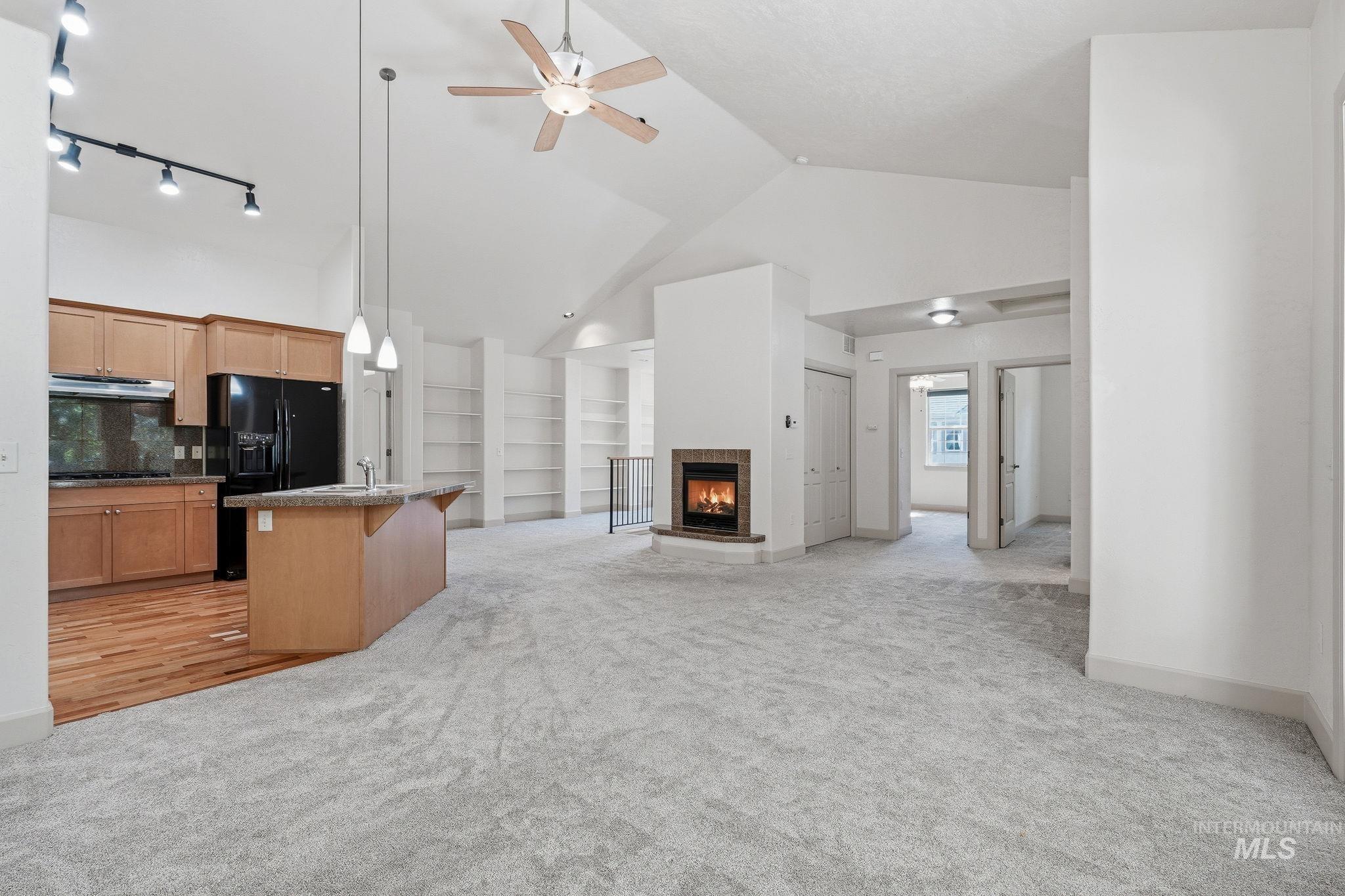 1136 E Winding Creek Dr, Eagle, Idaho 83616, 3 Bedrooms, 2 Bathrooms, Residential For Sale, Price $474,900,MLS 98998014