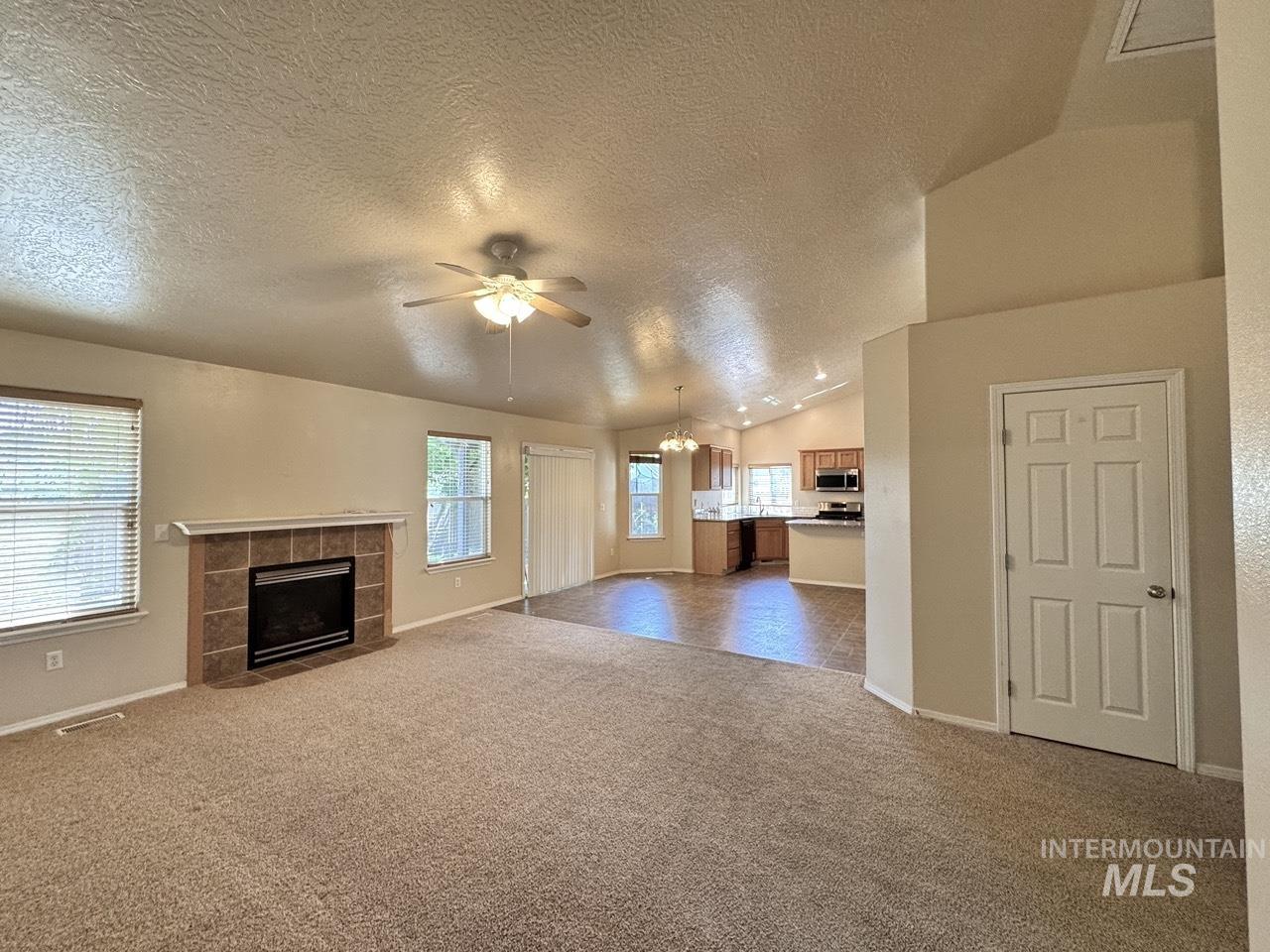 2237 W Lake Pointe Ct, Nampa, Idaho 83651, 3 Bedrooms, 2 Bathrooms, Residential For Sale, Price $389,989, 98998015
