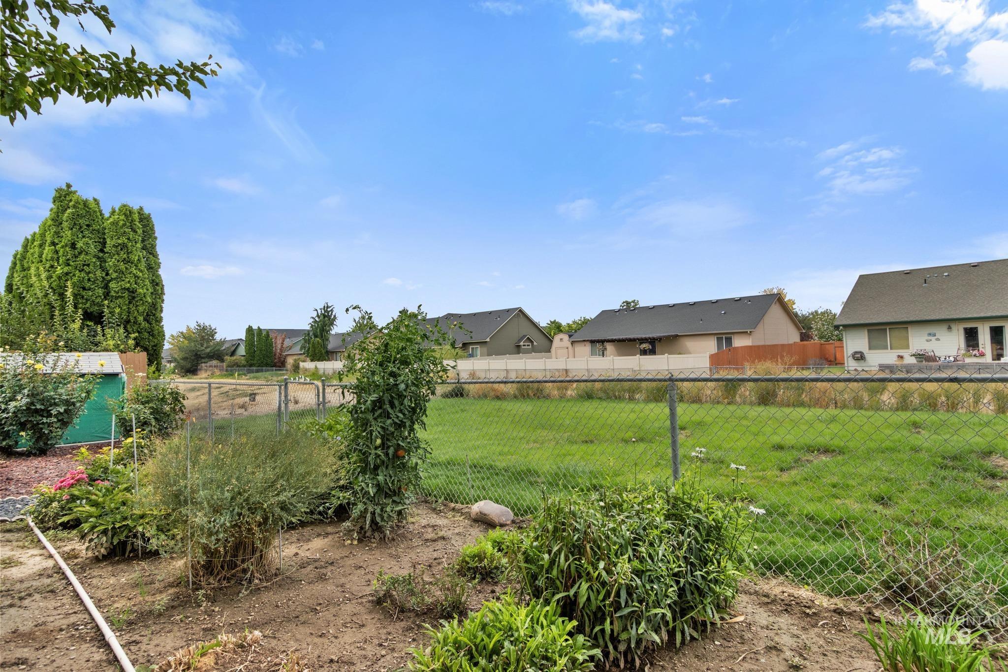 2150 W Stonefly Pl, Nampa, Idaho 83651, 3 Bedrooms, 2 Bathrooms, Residential For Sale, Price $390,000, 98998017