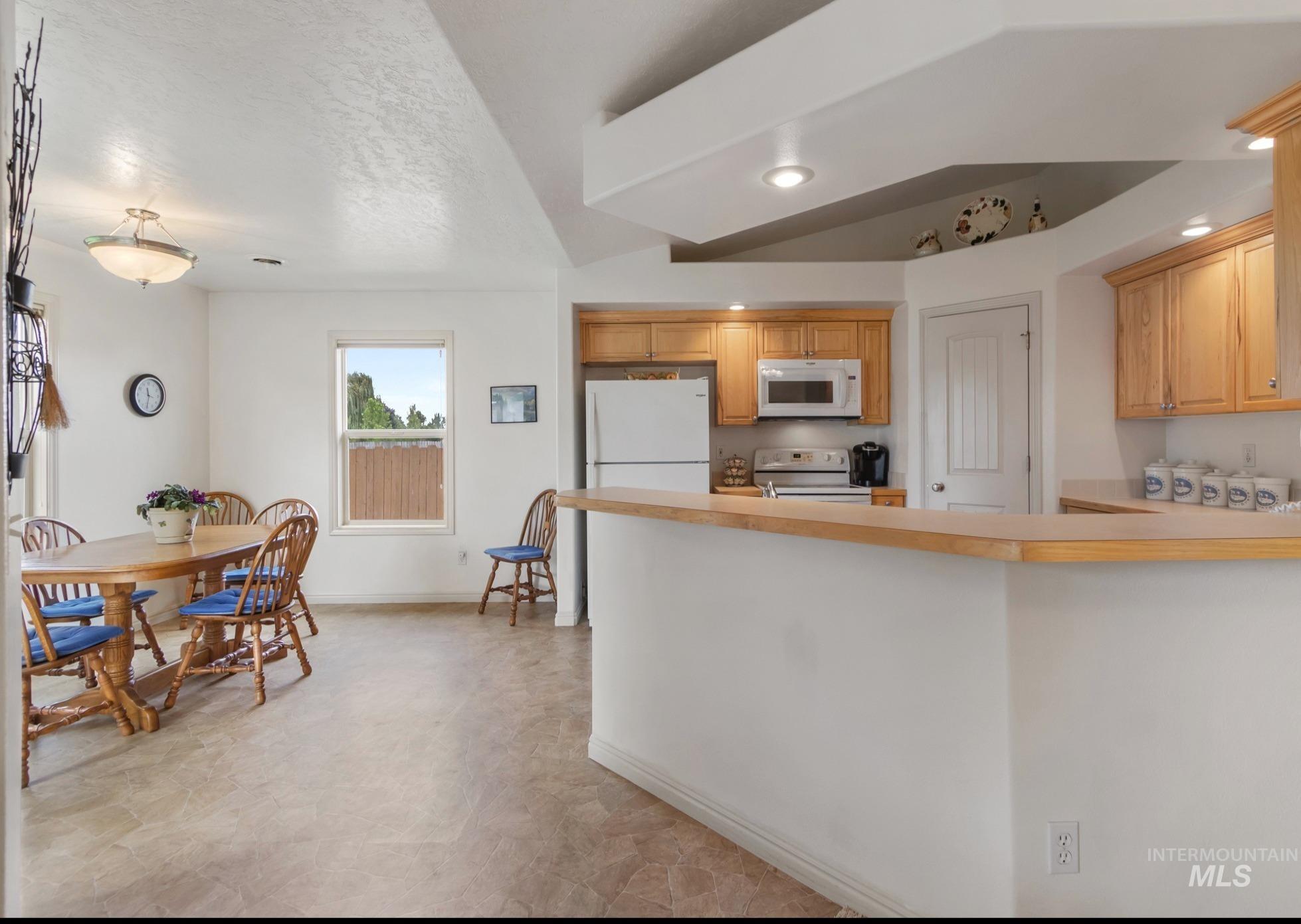 2150 W Stonefly Pl, Nampa, Idaho 83651, 3 Bedrooms, 2 Bathrooms, Residential For Sale, Price $390,000, 98998017