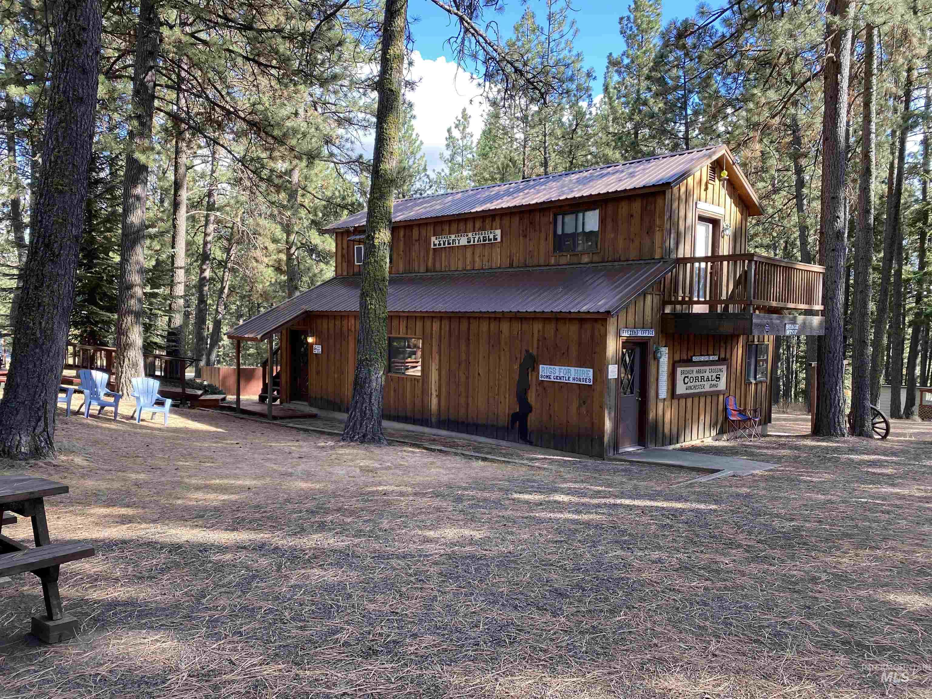 813 Camas St, Winchester, Idaho 83555, 4 Bedrooms, 3 Bathrooms, Residential For Sale, Price $479,000,MLS 98998018