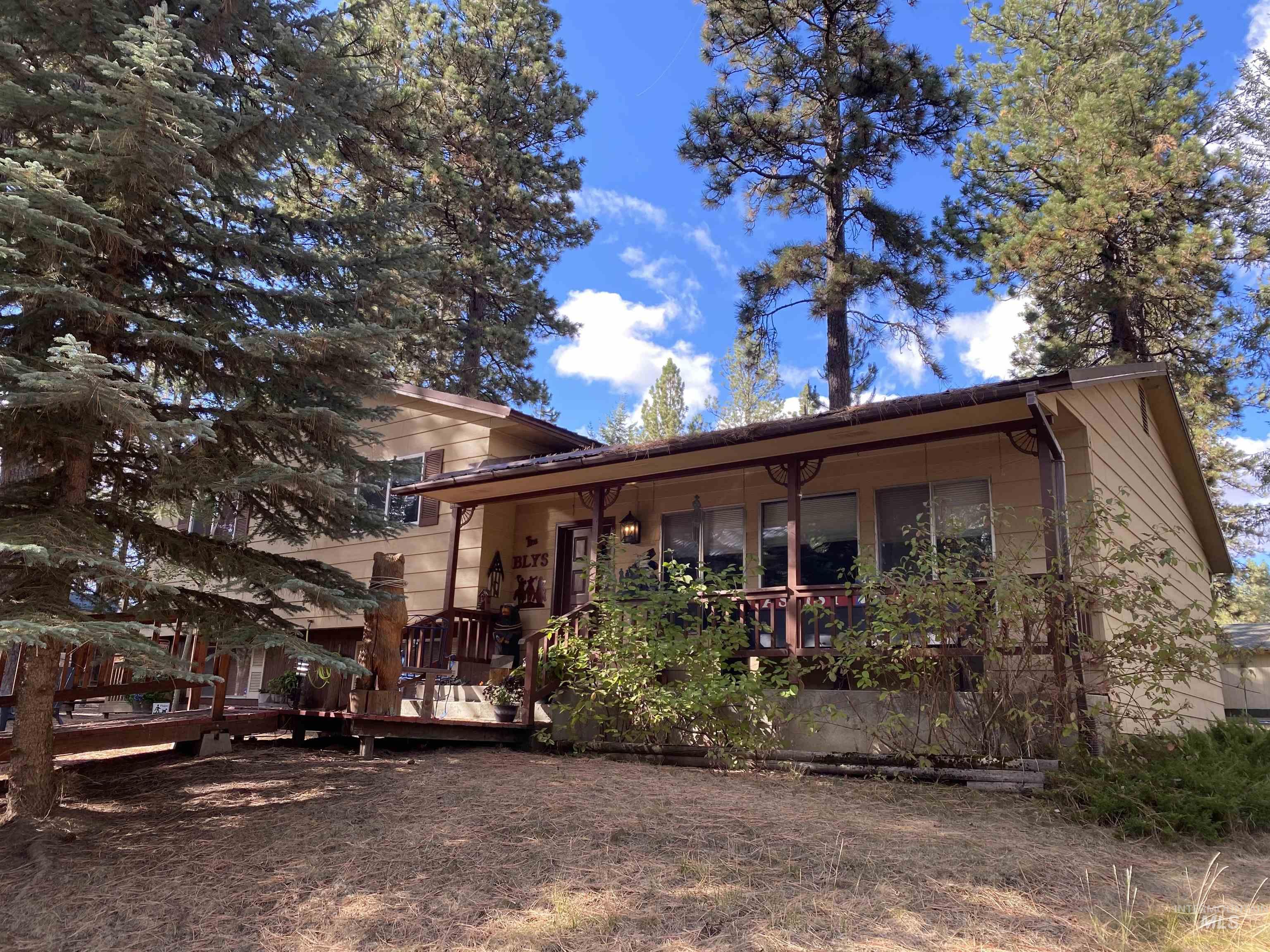 813 Camas St, Winchester, Idaho 83555, 4 Bedrooms, 3 Bathrooms, Residential For Sale, Price $479,000,MLS 98998018