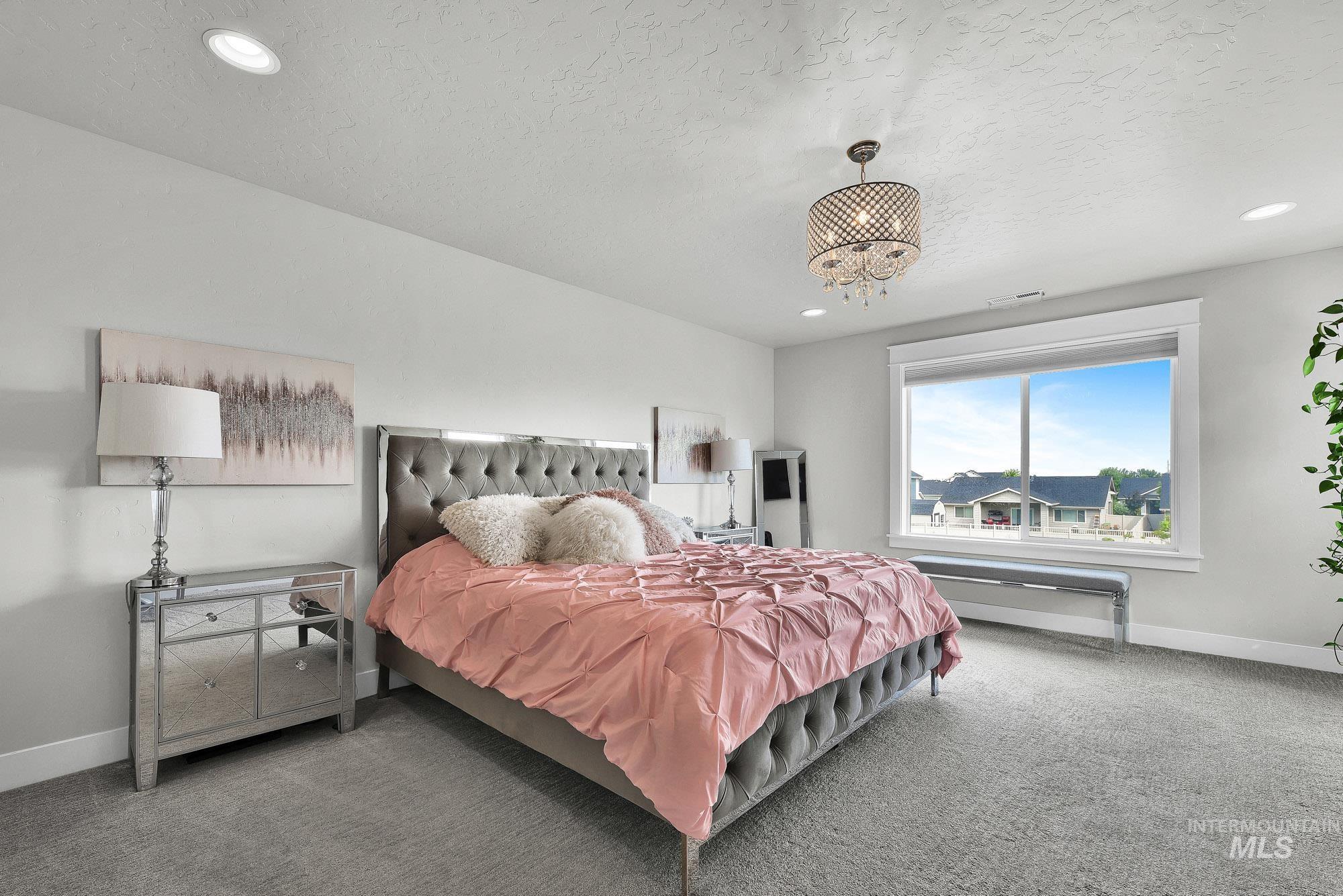 6082 E Canyon Crossing Dr., Nampa, Idaho 83687, 5 Bedrooms, 3 Bathrooms, Residential For Sale, Price $699,900, 98998024