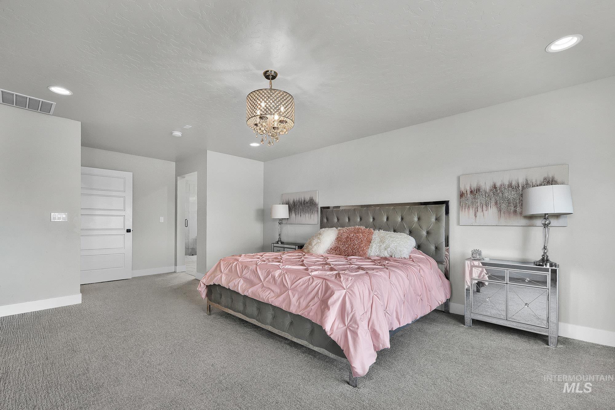 6082 E Canyon Crossing Dr., Nampa, Idaho 83687, 5 Bedrooms, 3 Bathrooms, Residential For Sale, Price $699,900, 98998024