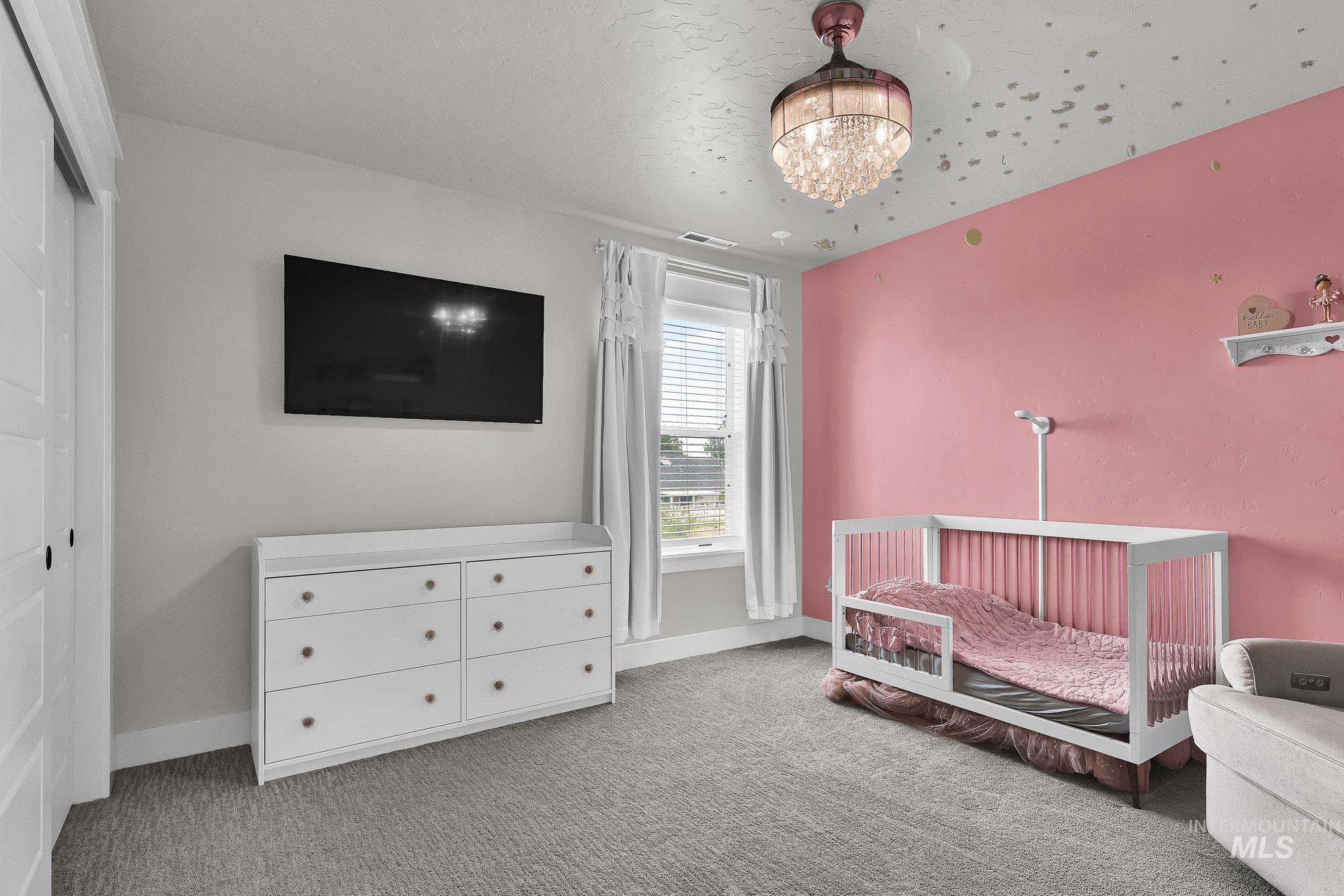 6082 E Canyon Crossing Dr., Nampa, Idaho 83687, 5 Bedrooms, 3 Bathrooms, Residential For Sale, Price $699,900, 98998024