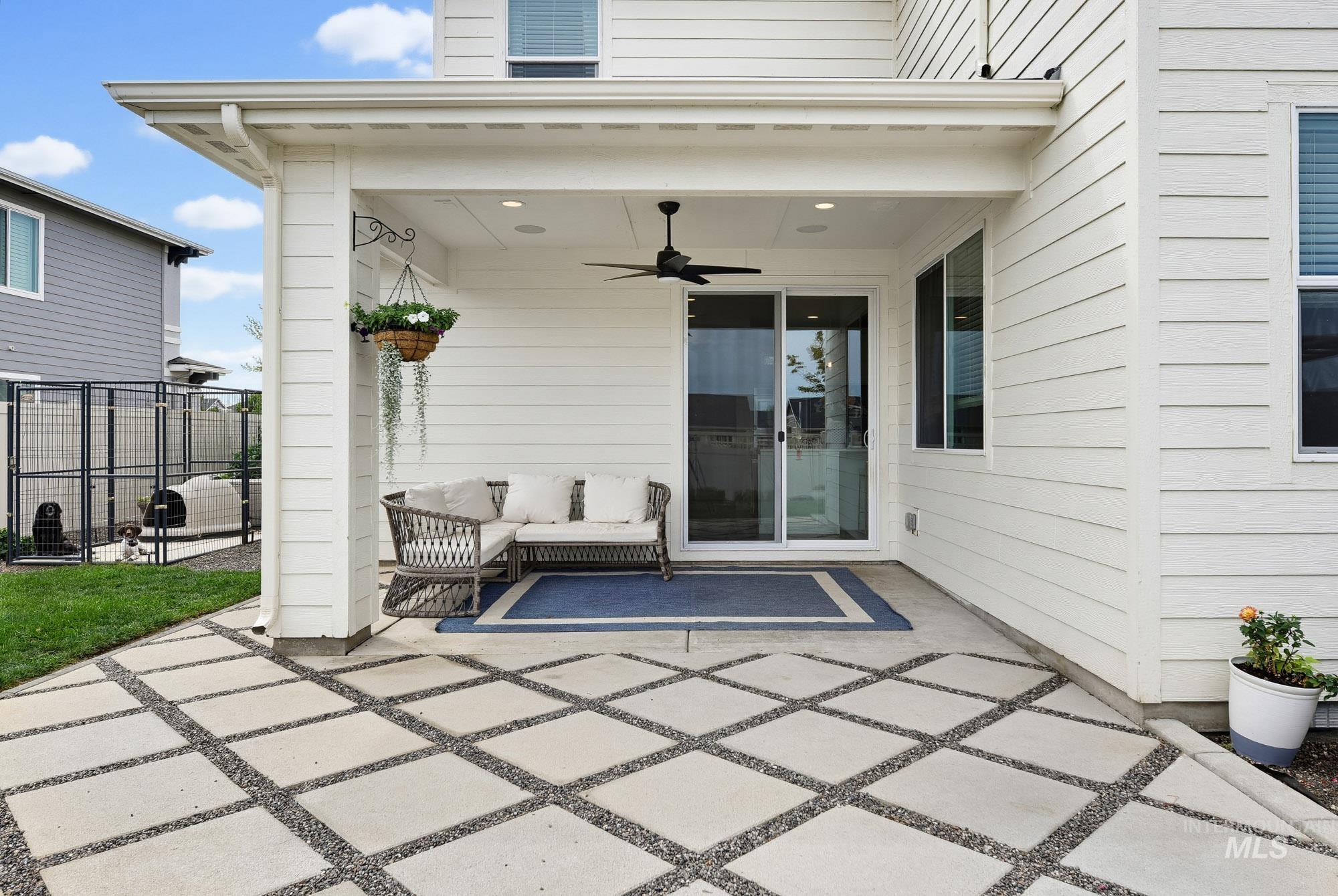 6082 E Canyon Crossing Dr., Nampa, Idaho 83687, 5 Bedrooms, 3 Bathrooms, Residential For Sale, Price $699,900, 98998024