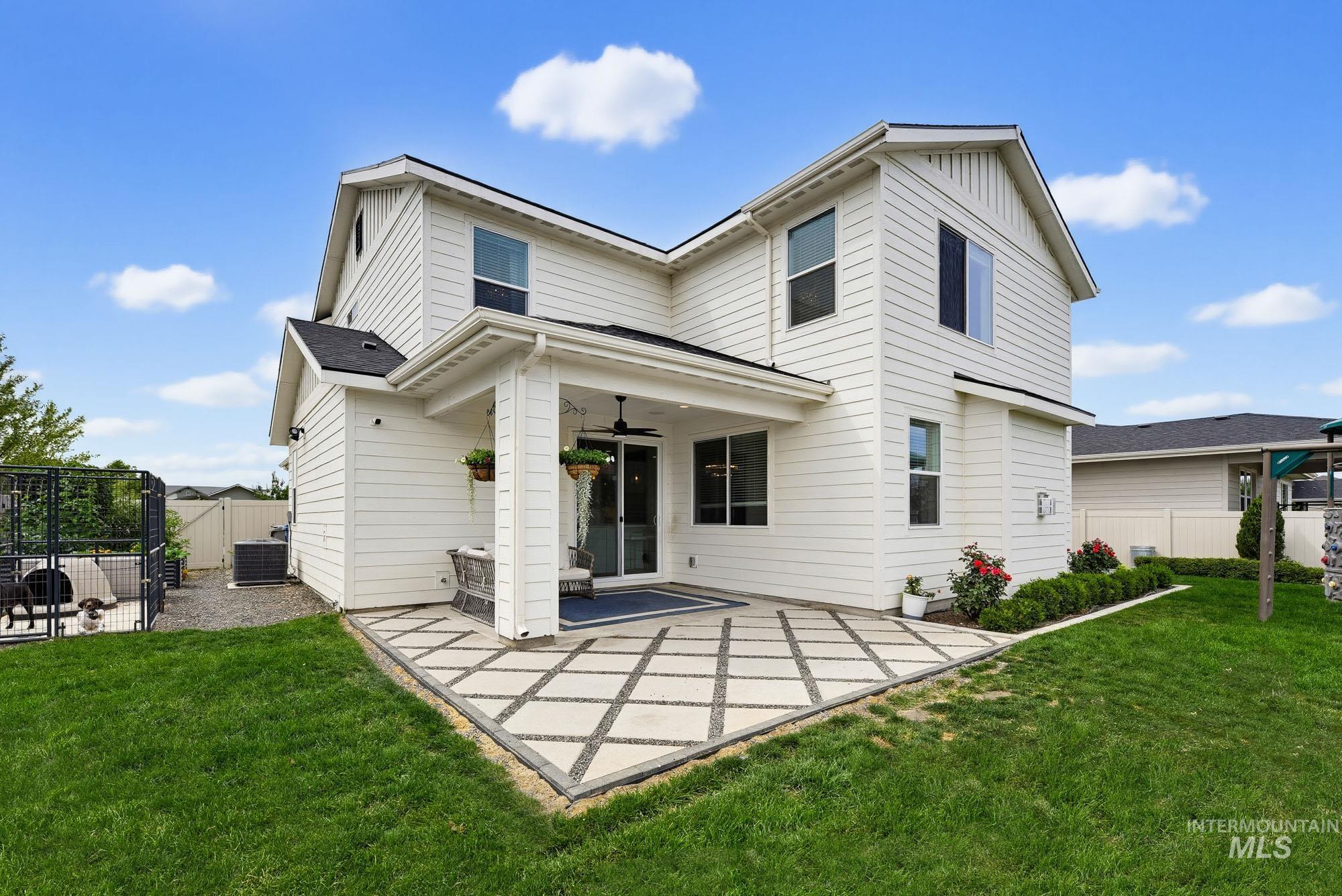 6082 E Canyon Crossing Dr., Nampa, Idaho 83687, 5 Bedrooms, 3 Bathrooms, Residential For Sale, Price $699,900, 98998024