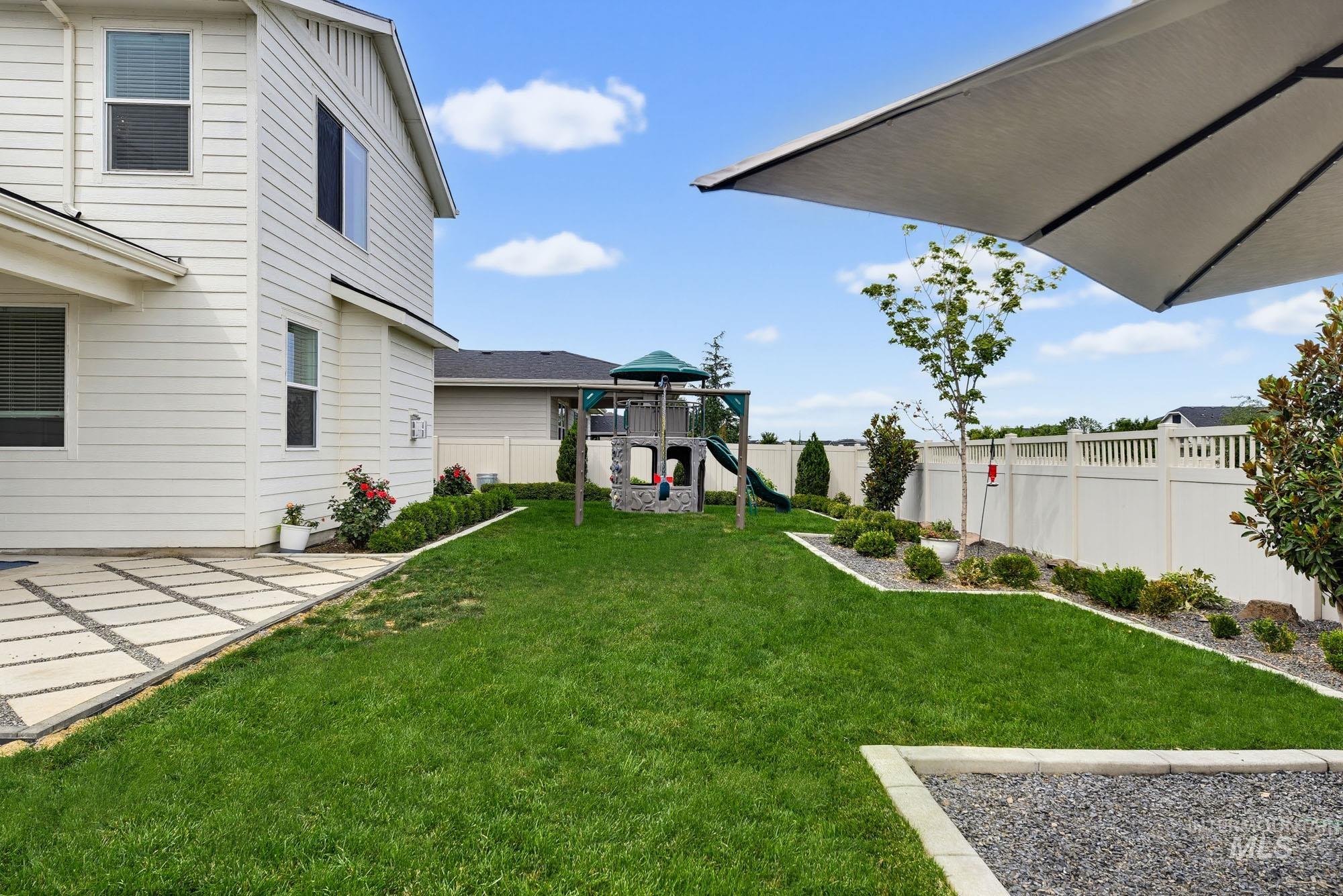 6082 E Canyon Crossing Dr., Nampa, Idaho 83687, 5 Bedrooms, 3 Bathrooms, Residential For Sale, Price $699,900, 98998024