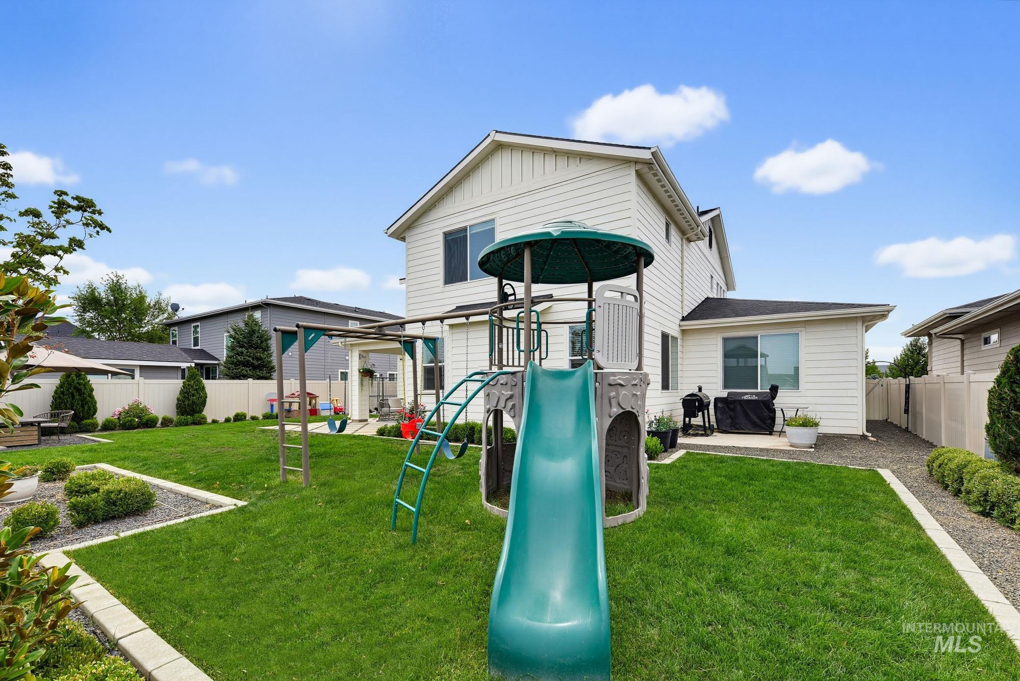 6082 E Canyon Crossing Dr., Nampa, Idaho 83687, 5 Bedrooms, 3 Bathrooms, Residential For Sale, Price $699,900, 98998024