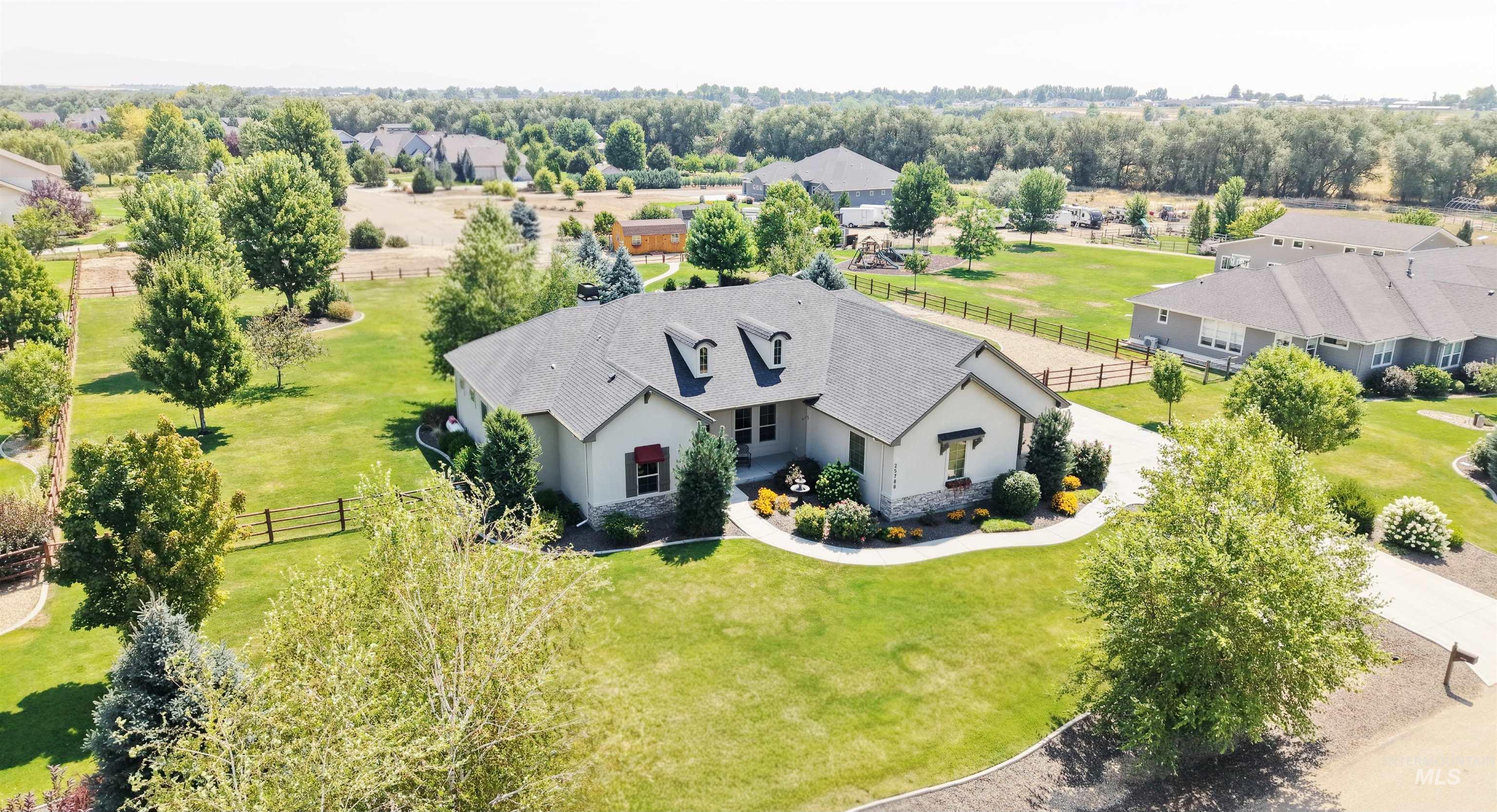 25788 Amble Way, Middleton, Idaho 83644, 4 Bedrooms, 2.5 Bathrooms, Residential For Sale, Price $1,300,000,MLS 98998025