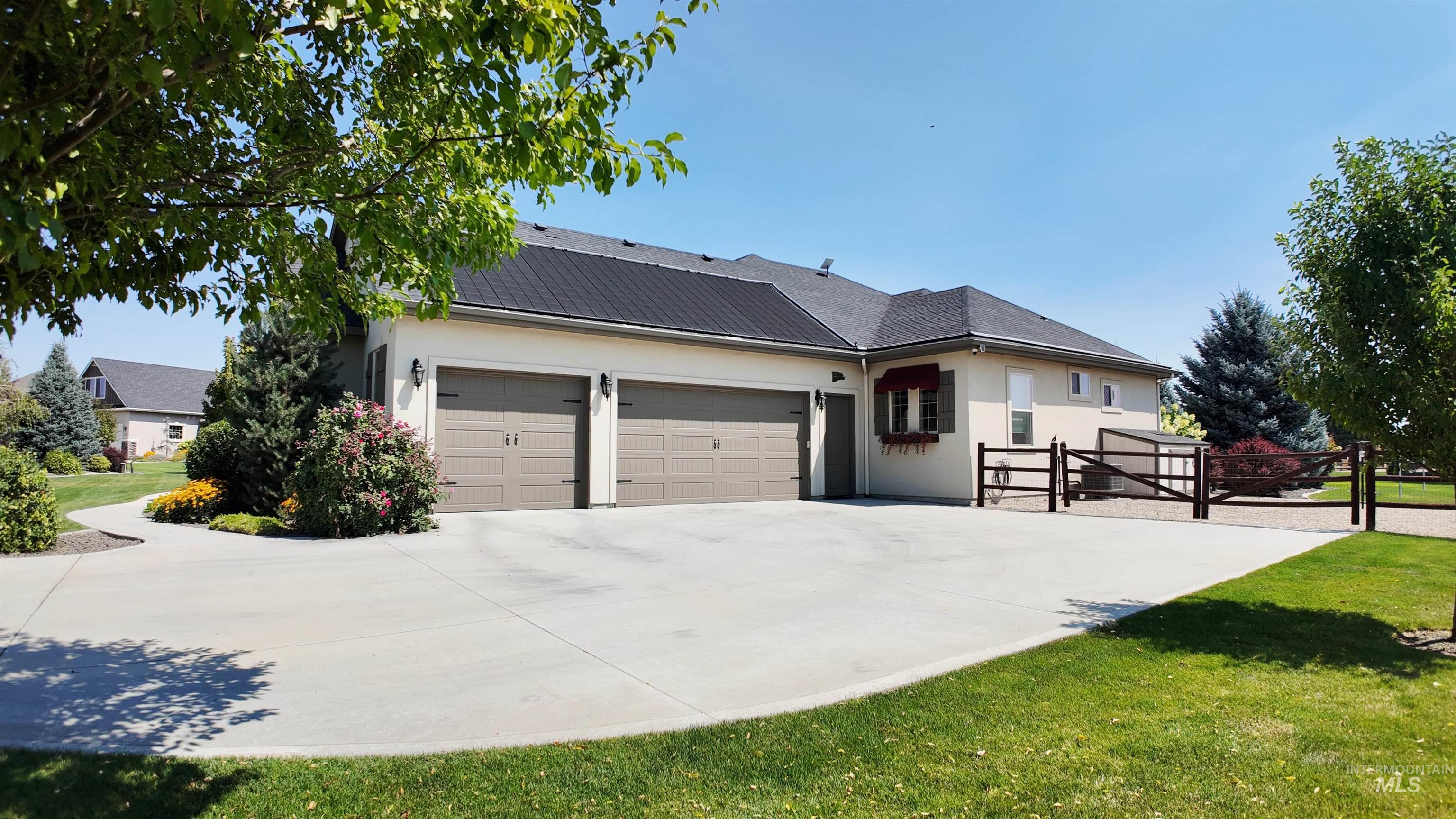 25788 Amble Way, Middleton, Idaho 83644, 4 Bedrooms, 2.5 Bathrooms, Residential For Sale, Price $1,300,000,MLS 98998025