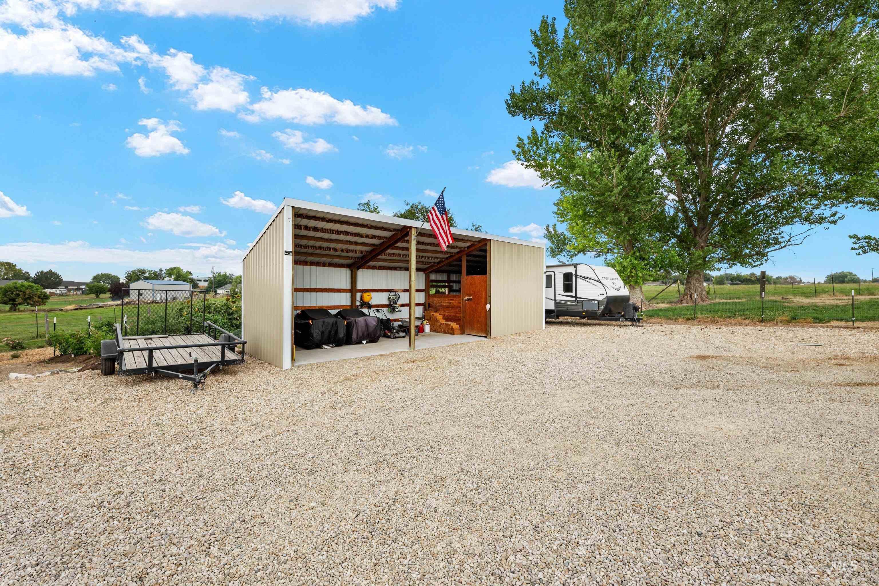 35 S Pit Lane, Nampa, Idaho 83687, 3 Bedrooms, 2 Bathrooms, Residential For Sale, Price $765,000, 98998028