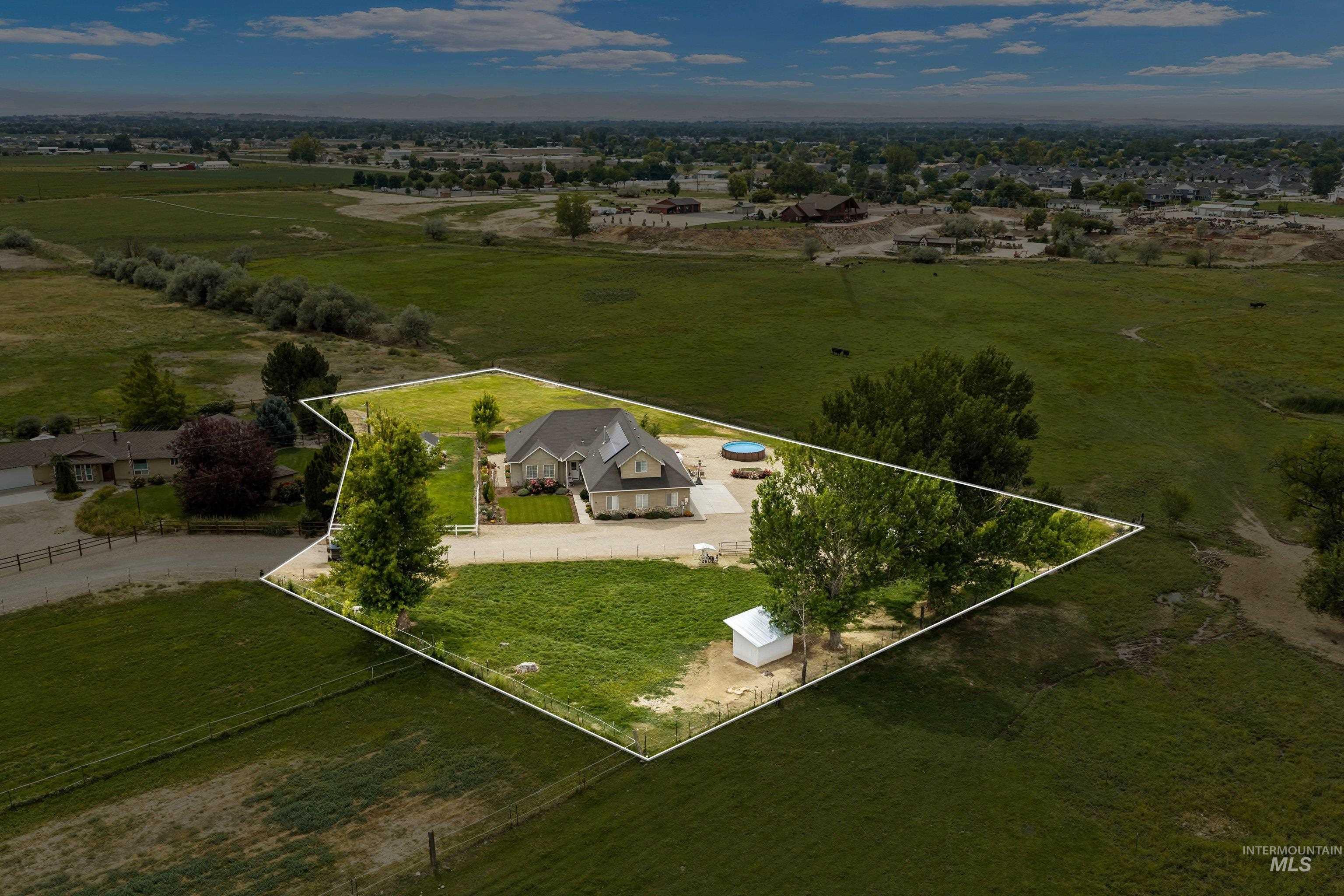 35 S Pit Lane, Nampa, Idaho 83687, 3 Bedrooms, 2 Bathrooms, Residential For Sale, Price $765,000, 98998028