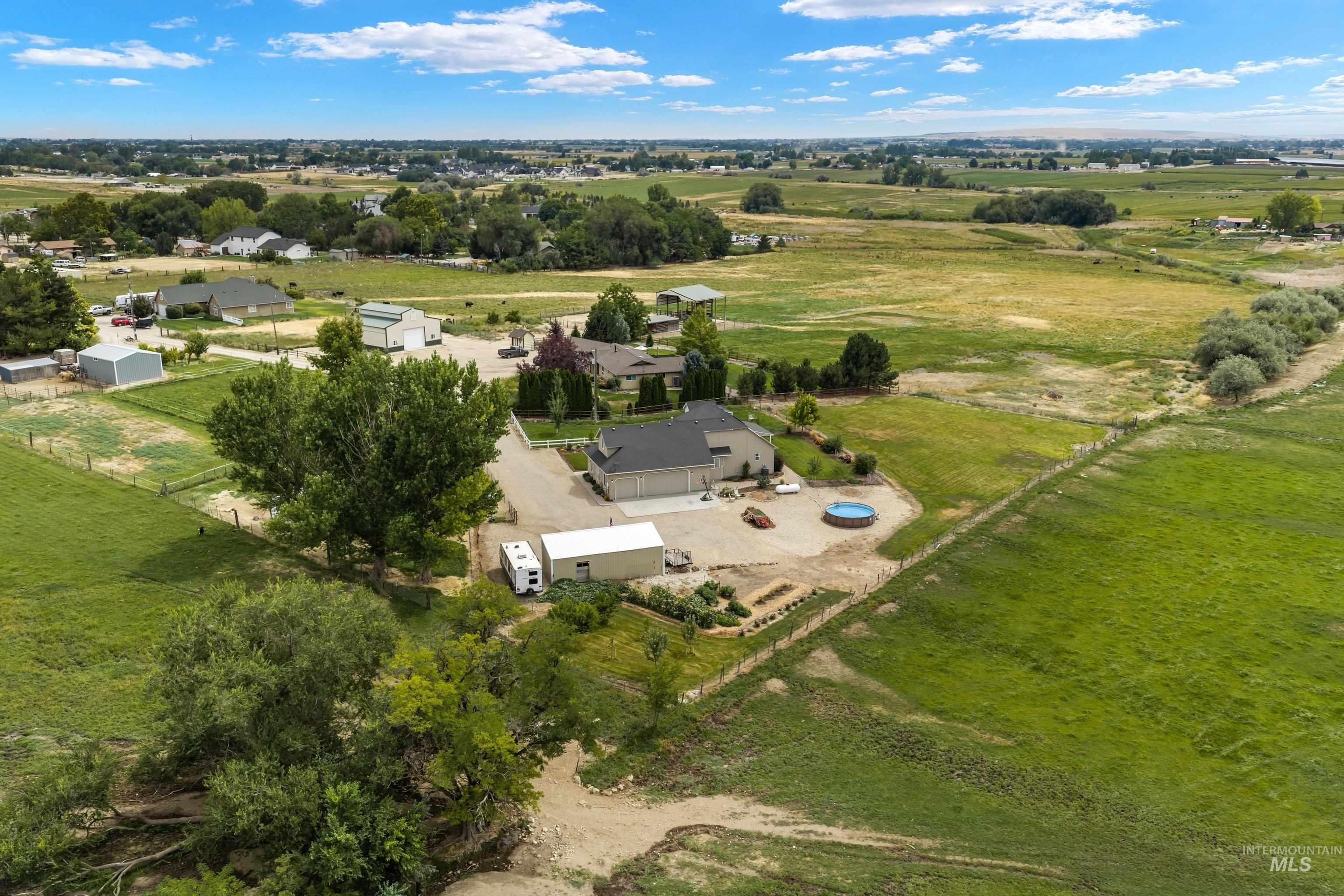 35 S Pit Lane, Nampa, Idaho 83687, 3 Bedrooms, 2 Bathrooms, Residential For Sale, Price $765,000, 98998028