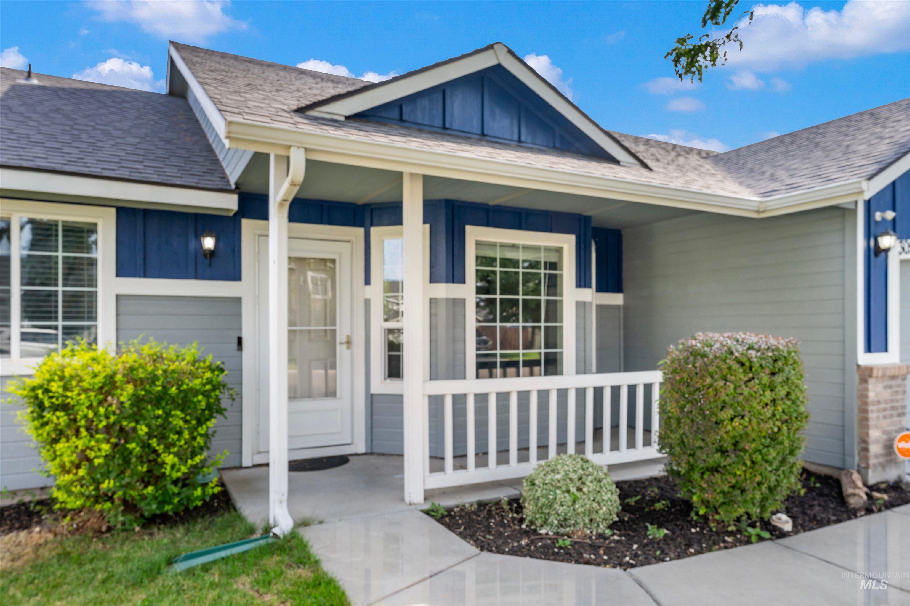 305 W Quaking Aspen Ln., Kuna, Idaho 83634, 3 Bedrooms, 2 Bathrooms, Residential For Sale, Price $399,500,MLS 98998029