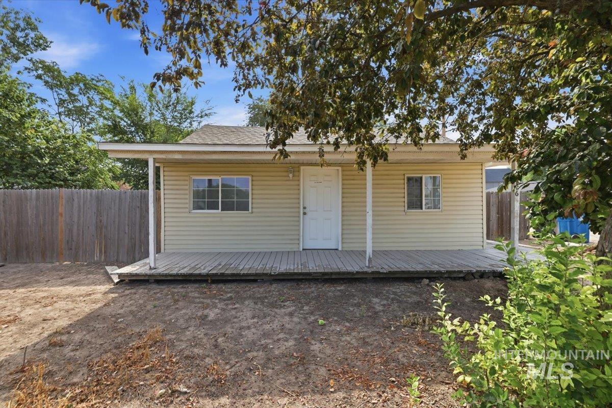 716 N 2nd Ave, Caldwell, Idaho 83605, 2 Bedrooms, 1 Bathroom, Residential For Sale, Price $185,000, 98998030