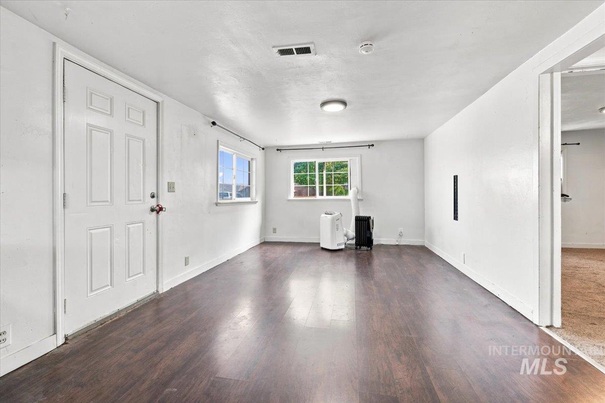 716 N 2nd Ave, Caldwell, Idaho 83605, 2 Bedrooms, 1 Bathroom, Residential For Sale, Price $185,000, 98998030