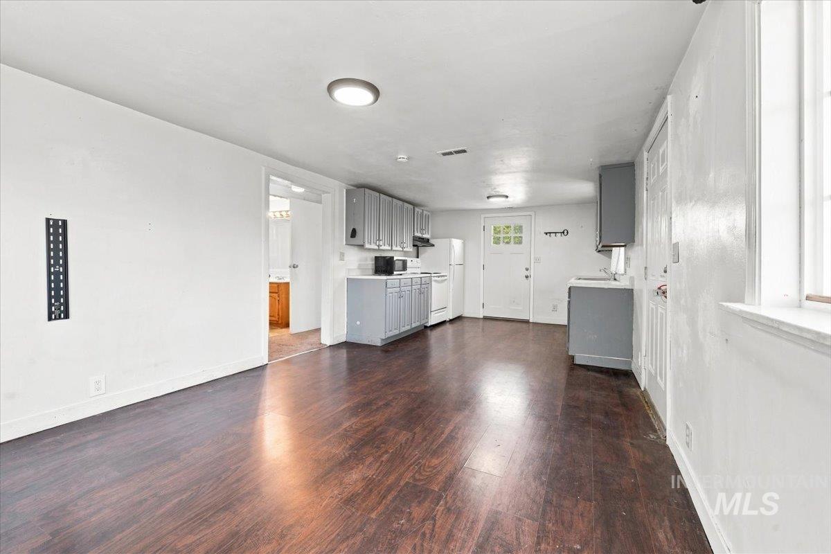 716 N 2nd Ave, Caldwell, Idaho 83605, 2 Bedrooms, 1 Bathroom, Residential For Sale, Price $185,000, 98998030